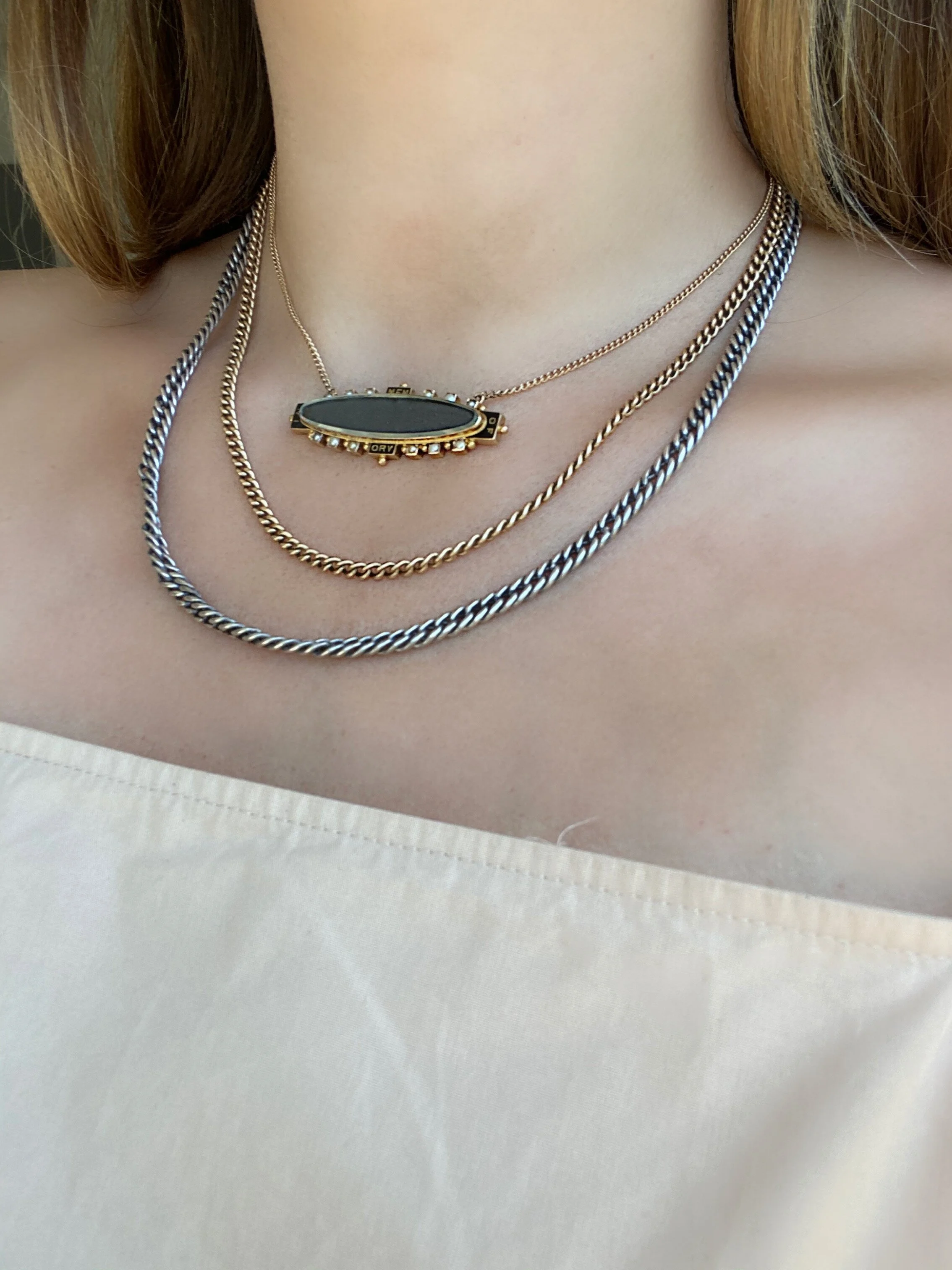 EFC5A680-F47A-429E-B29D-F679363ACA3A