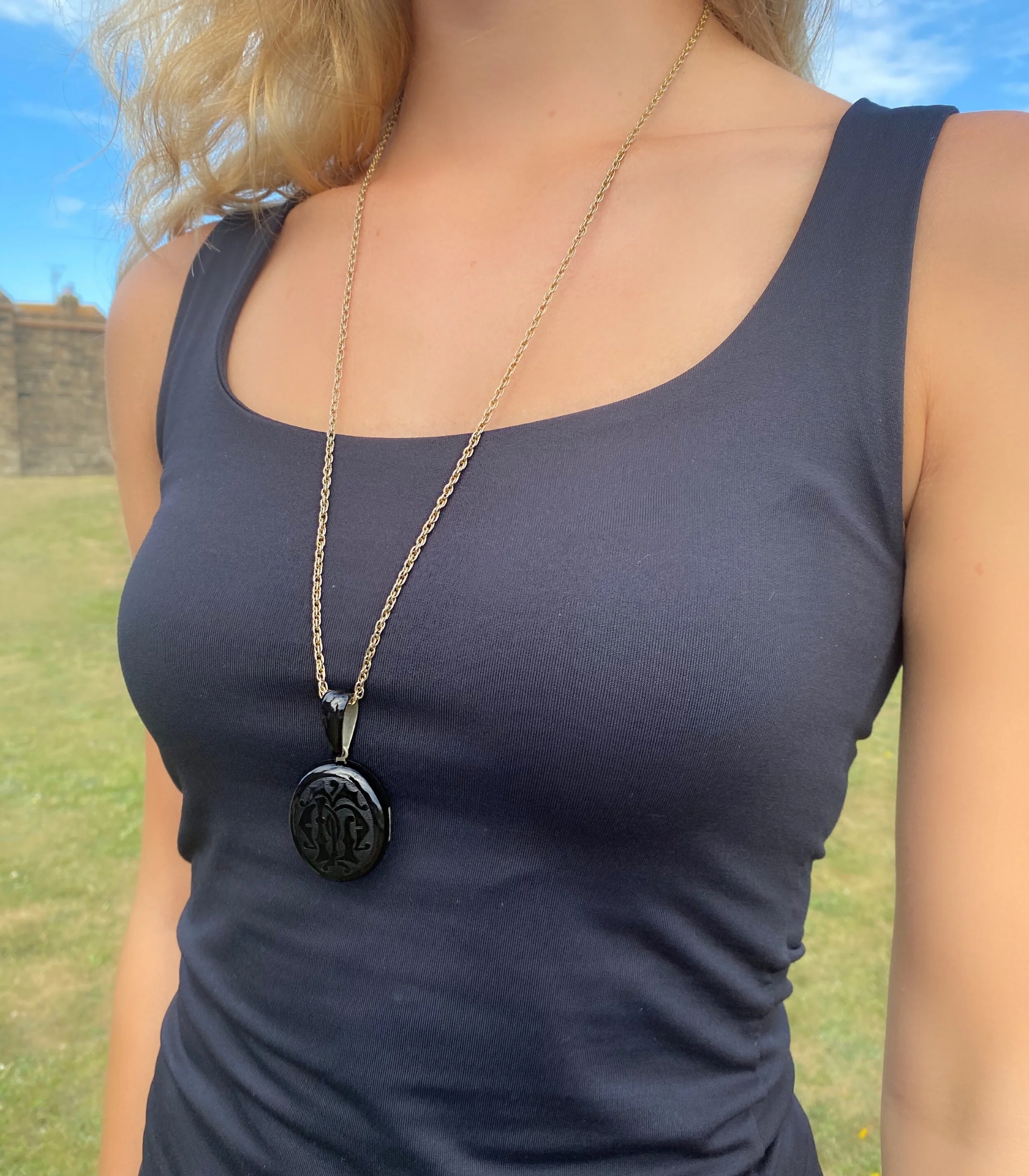 0A9F3282-BADB-4F29-97B2-AB56D01BAB5B