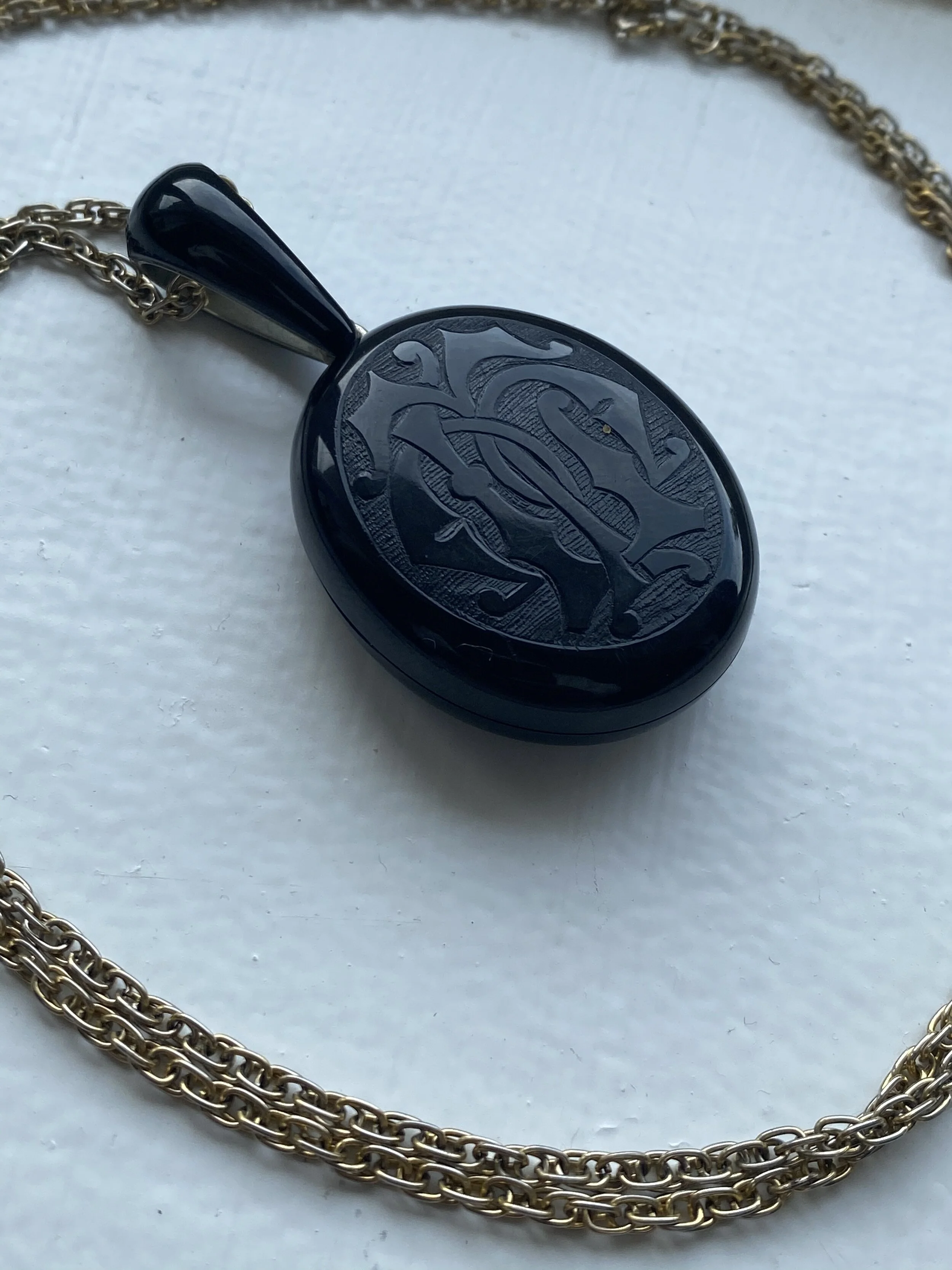 FC342555-BE5D-4B08-A7D4-FFE68D3C42E5