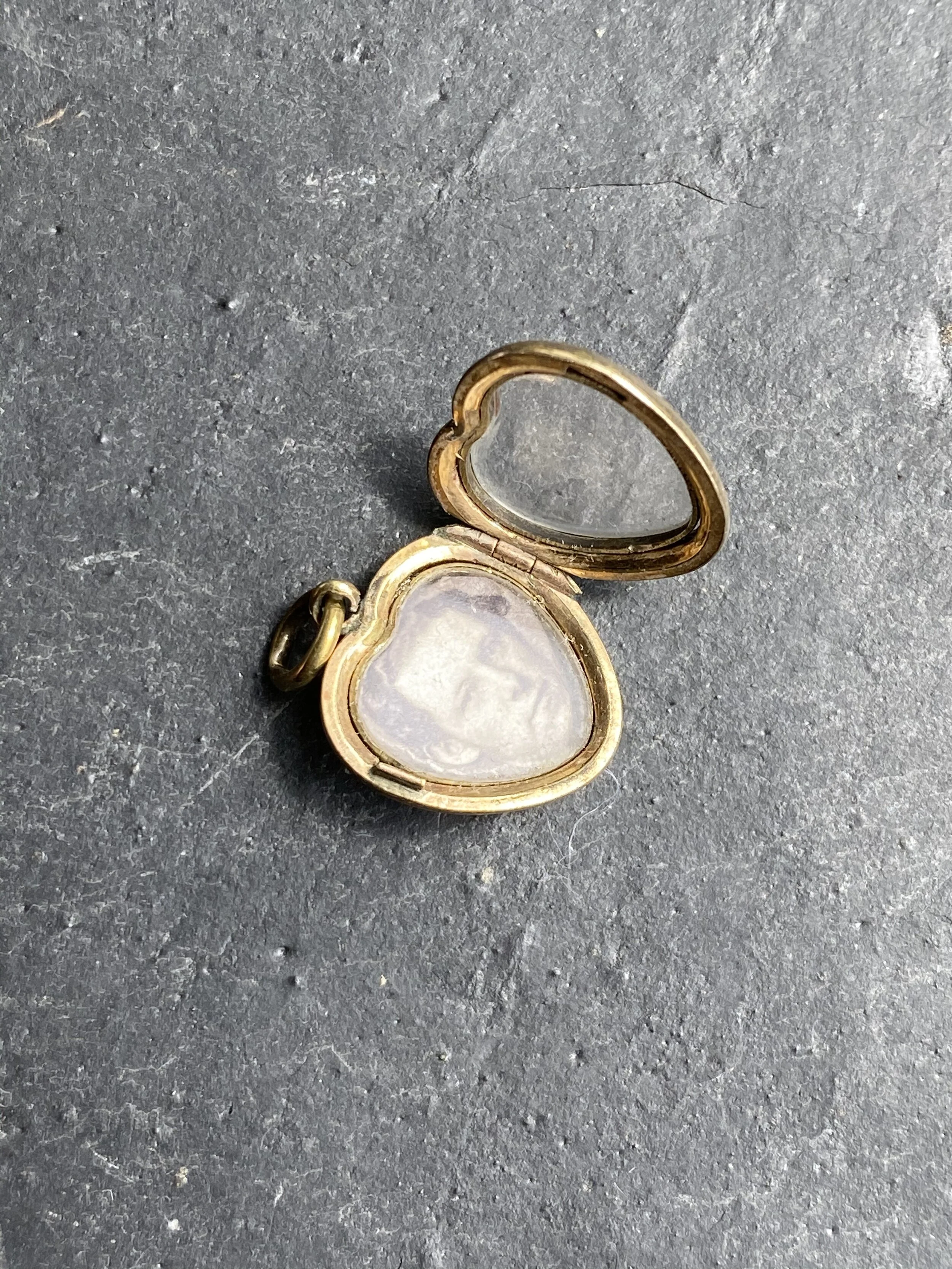 22565C0E-8F1E-454B-9DEA-845CA7C056F3