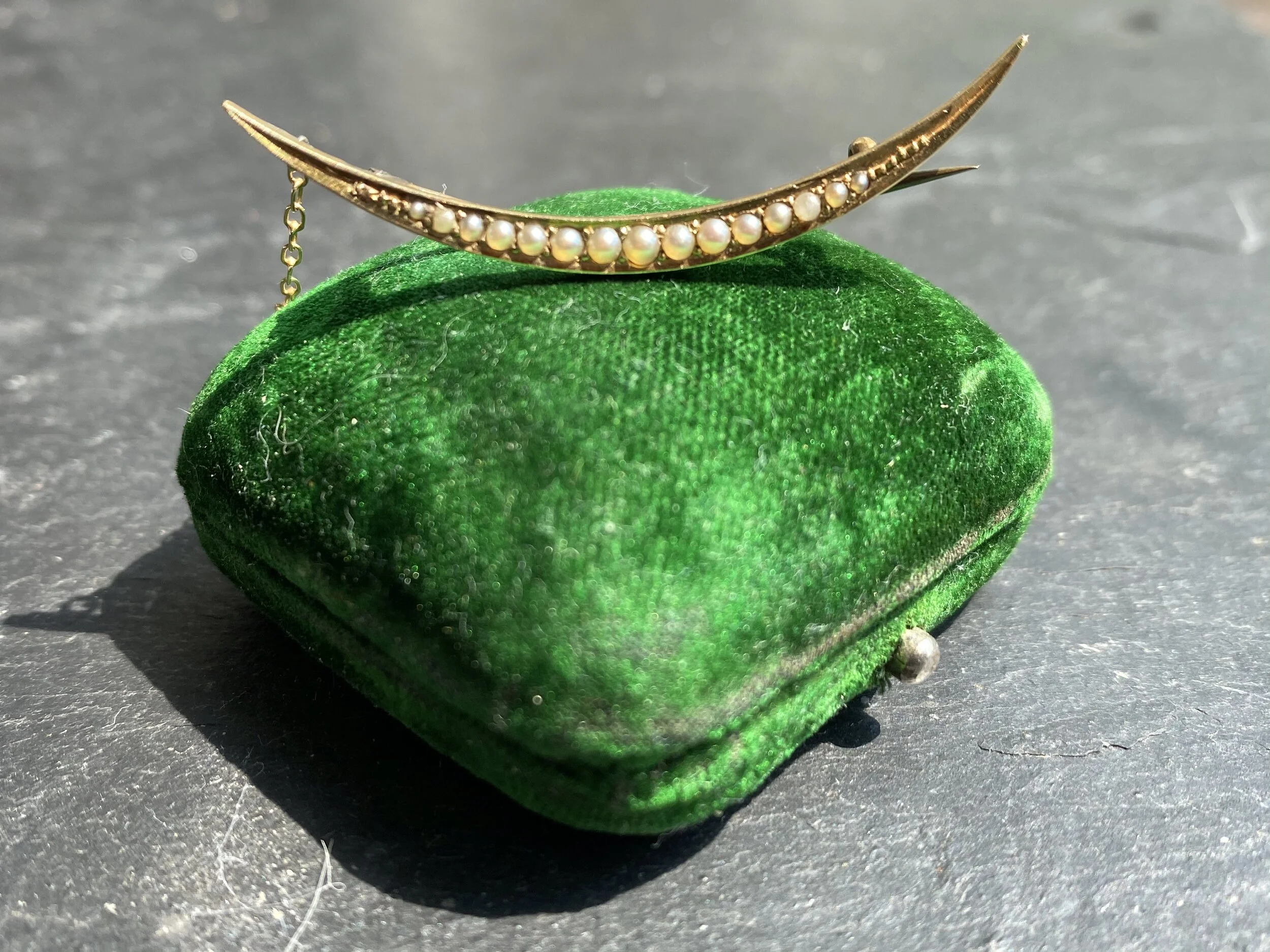 B67F7489-112A-458D-98A7-CA42BE753610