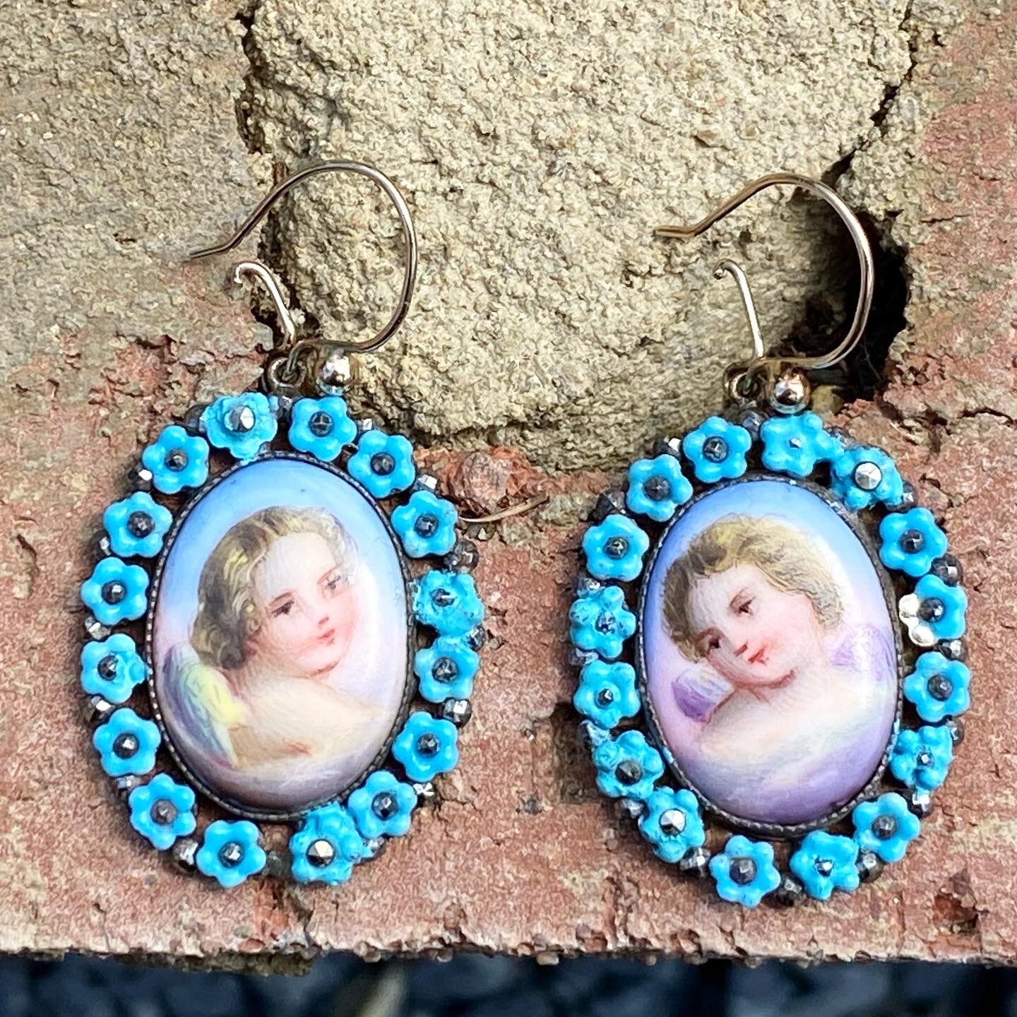 84F6AD82-1C71-4986-89FA-BF56AF770AC5