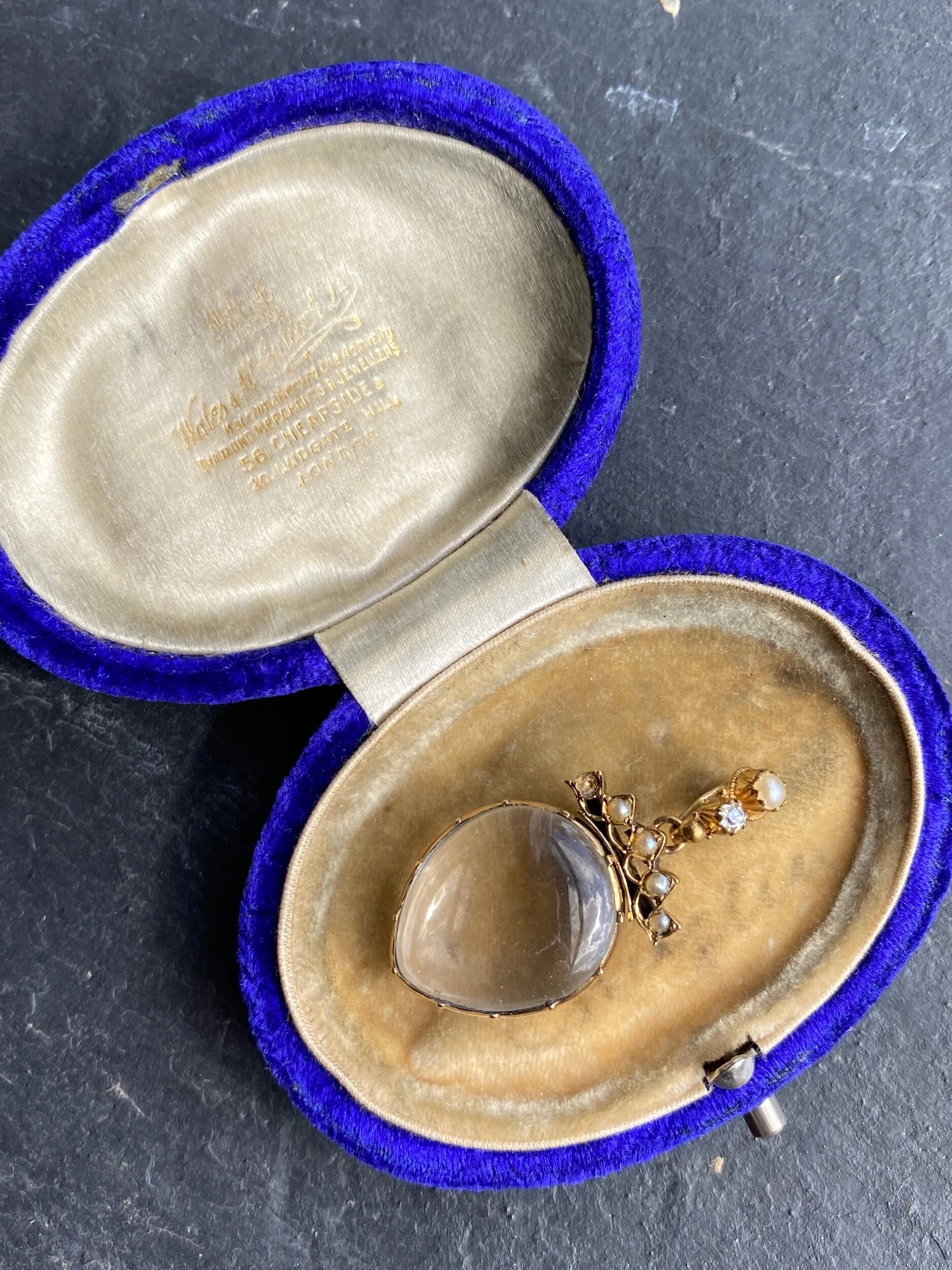 BC04A0FC-41C6-4CAE-810F-C53B168D1622