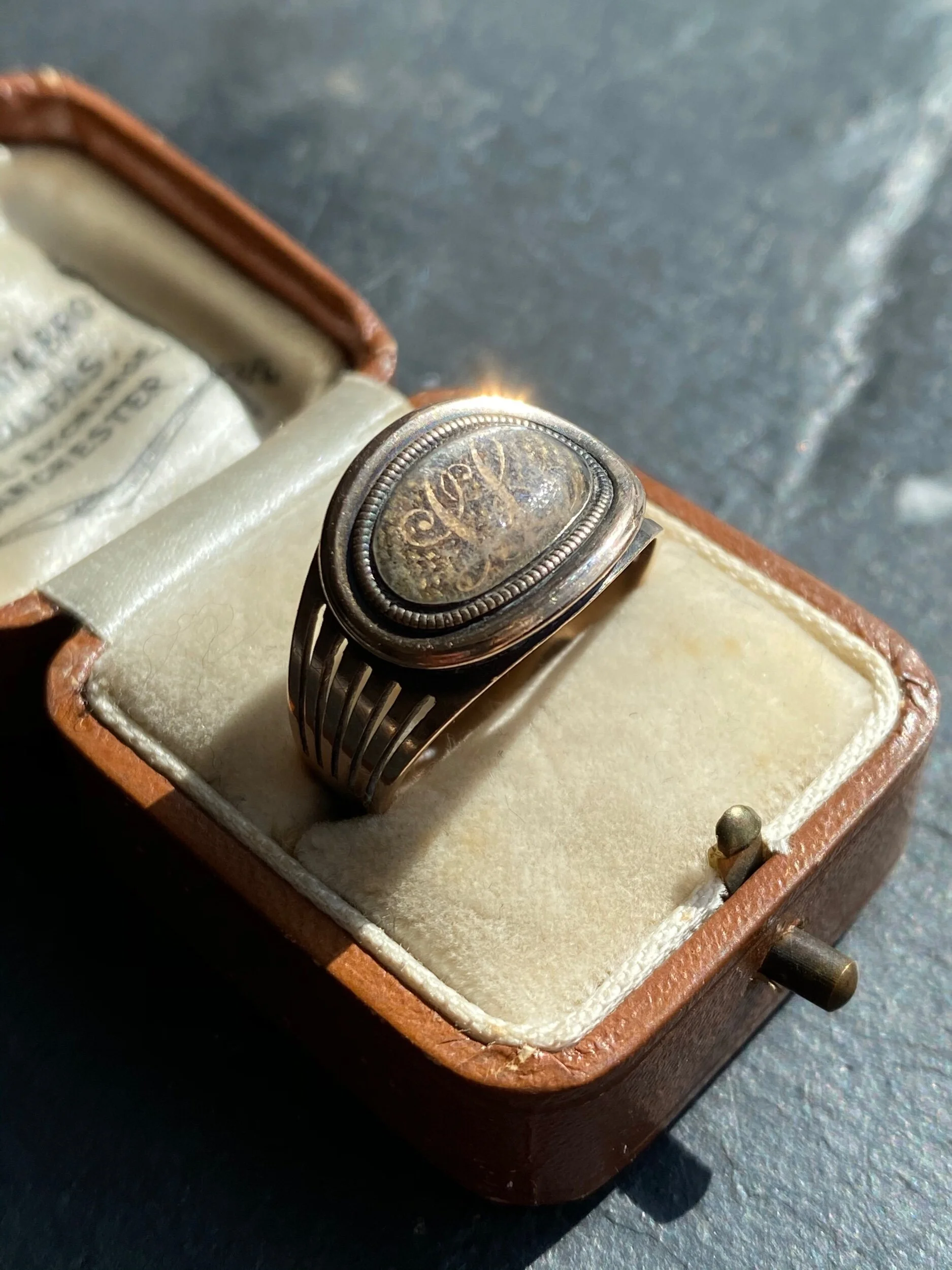 10B2E31A-C65B-4305-A849-D44956ACE3FE