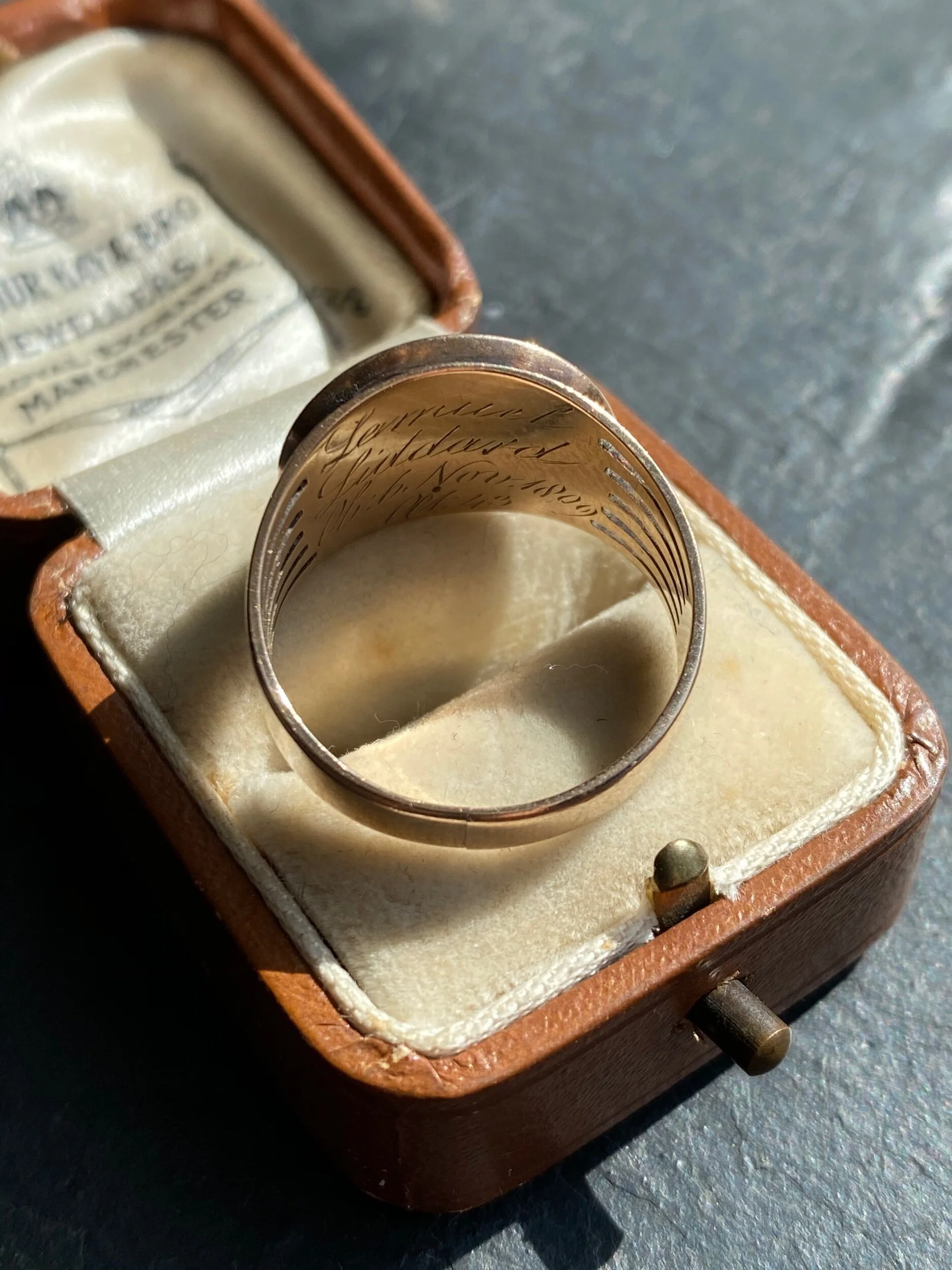 D1875568-B7D1-4D81-8F76-23CE072F721D