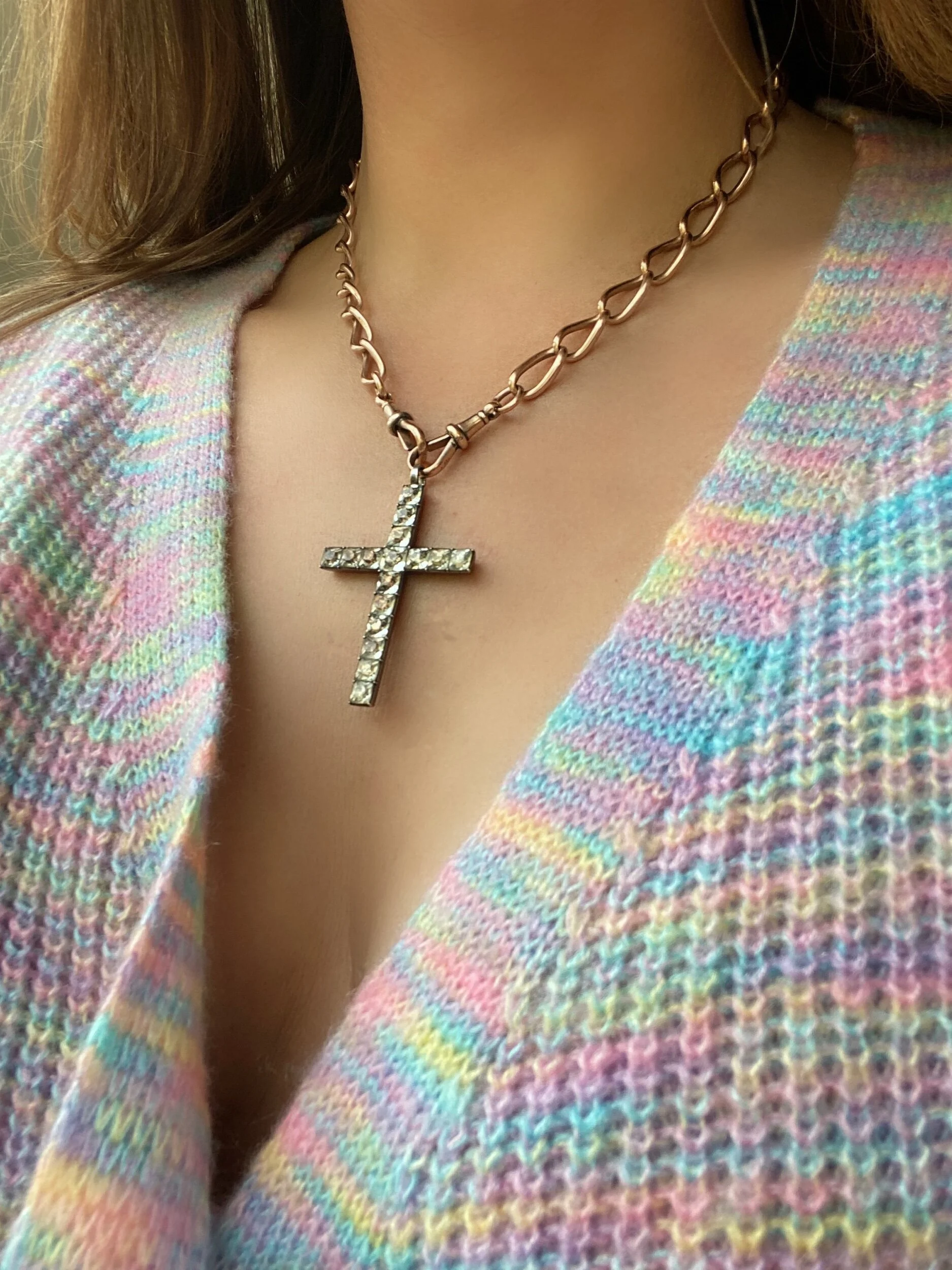 5FF9004F-2409-4D0E-A784-FA1BD5B73E6A