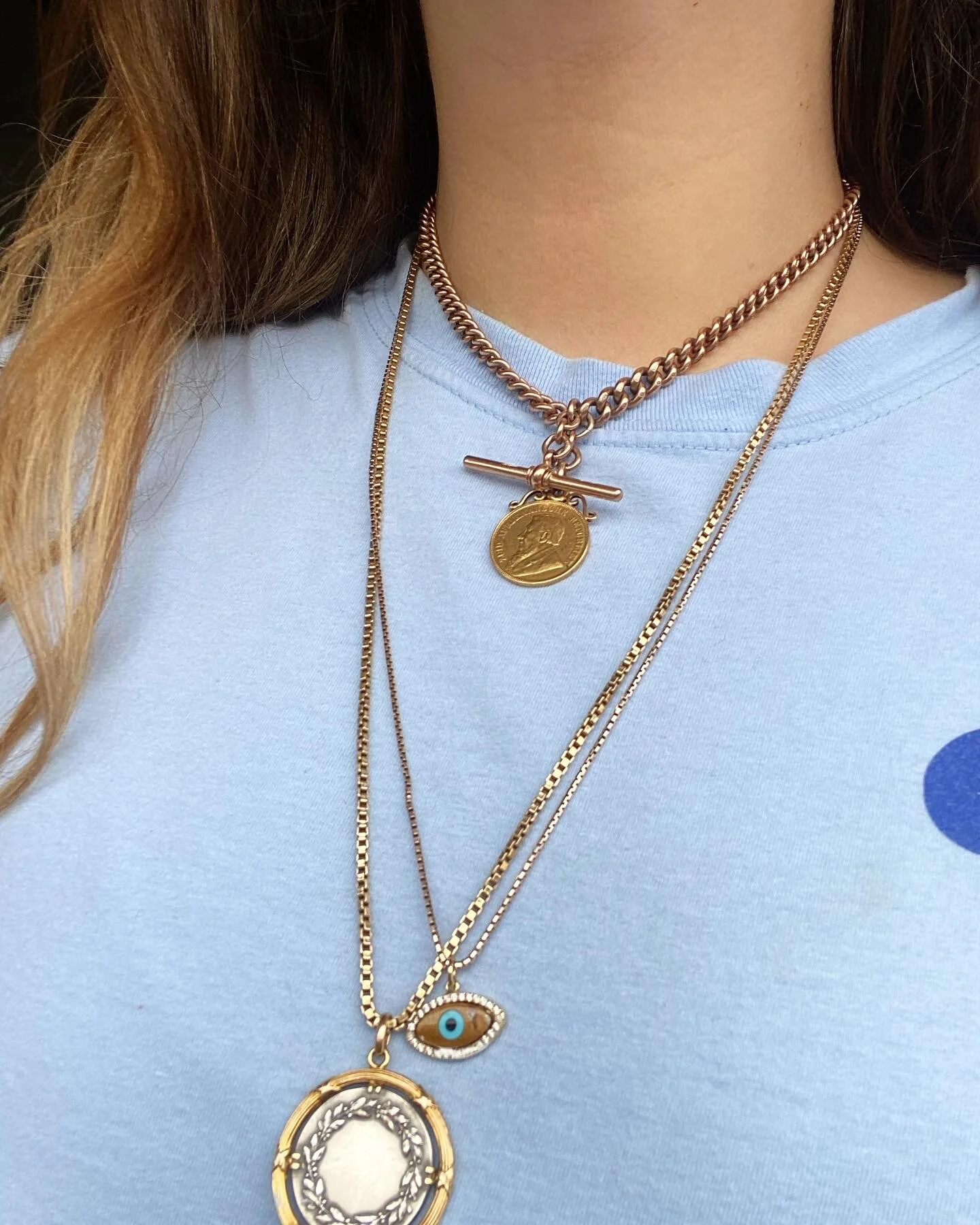 ADE4BBE0-00D4-4BA3-8A5F-9608452CD825