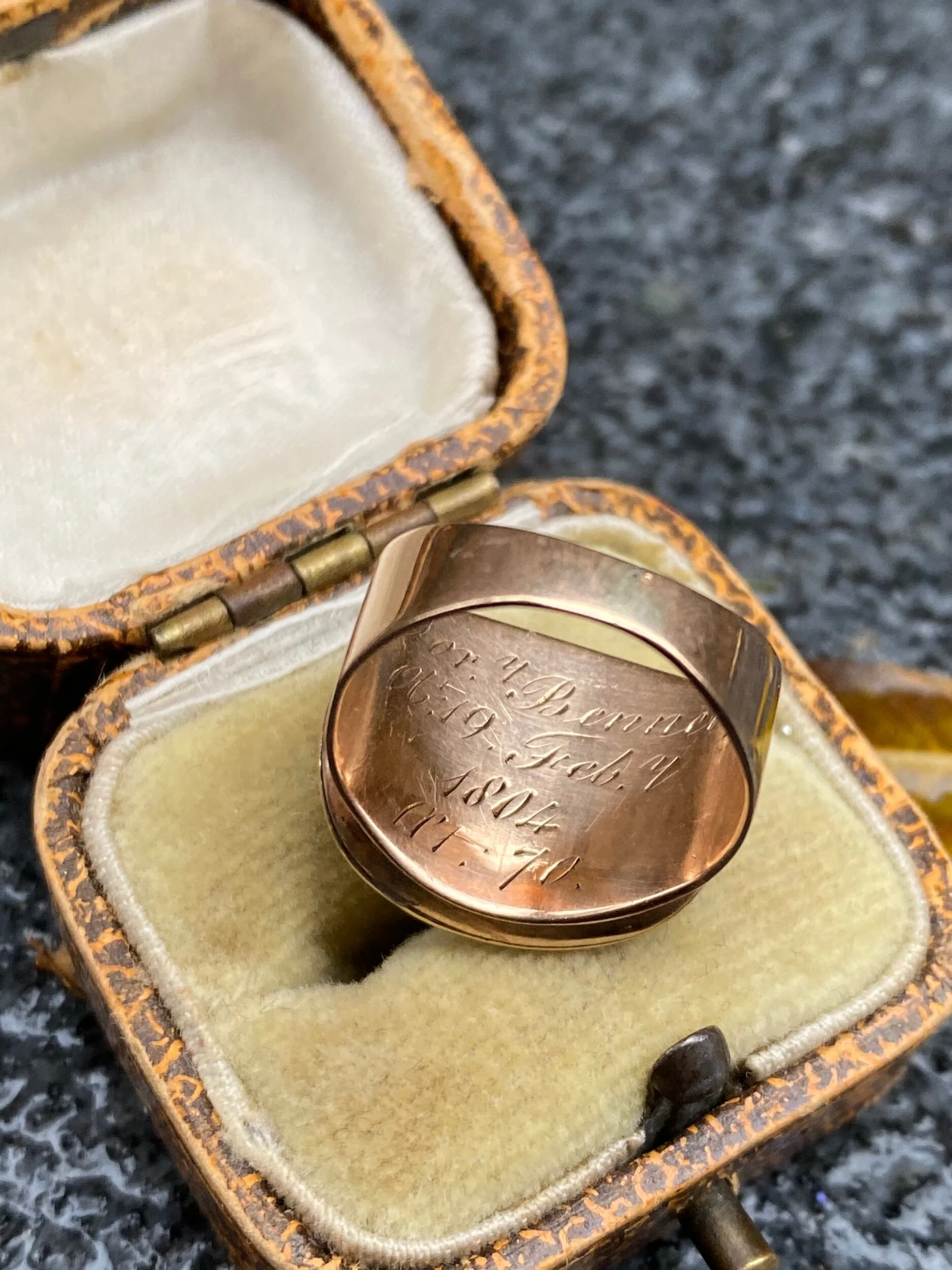 62208C01-C63F-404D-A685-382E69F4BF2D