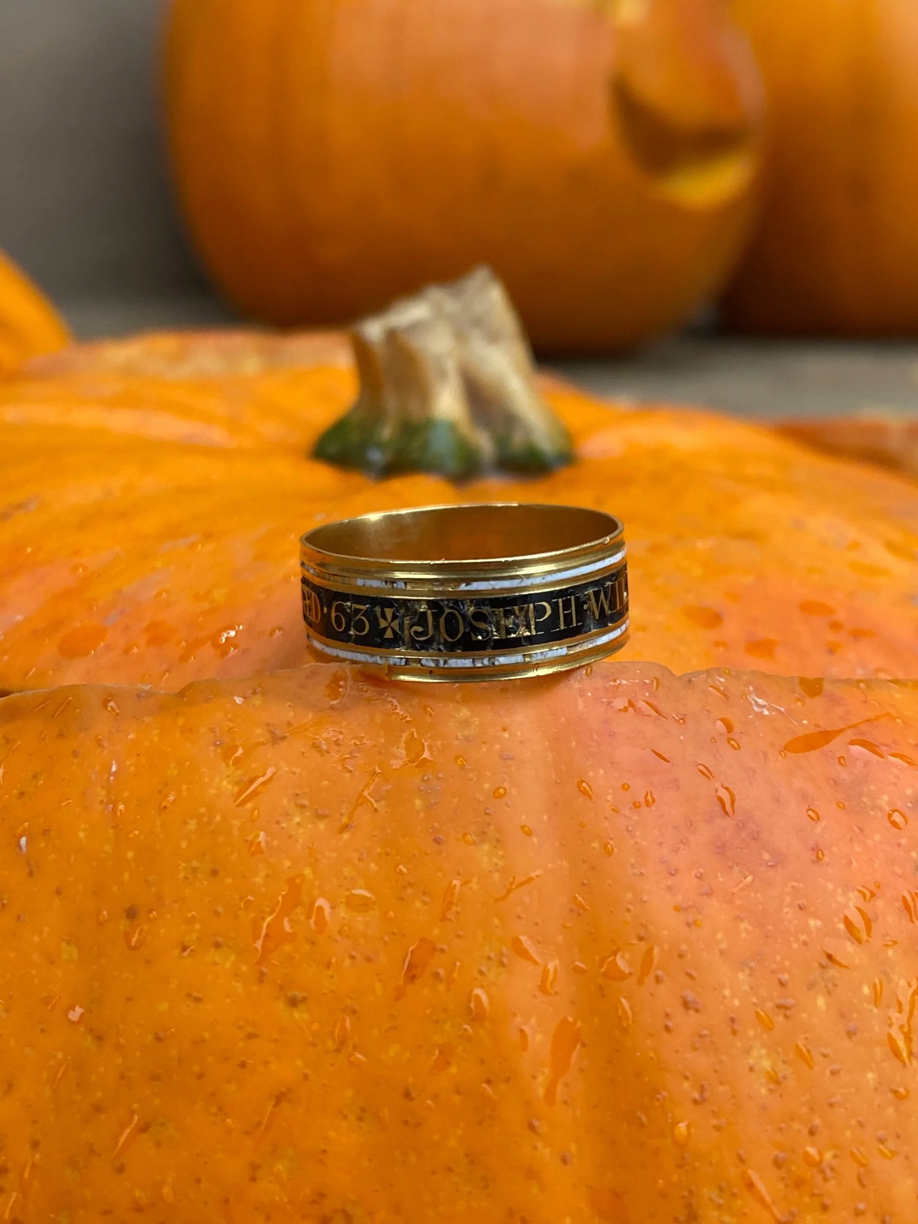 EF41DDB5-F6D6-4BD8-9050-7B0A10FFAD16