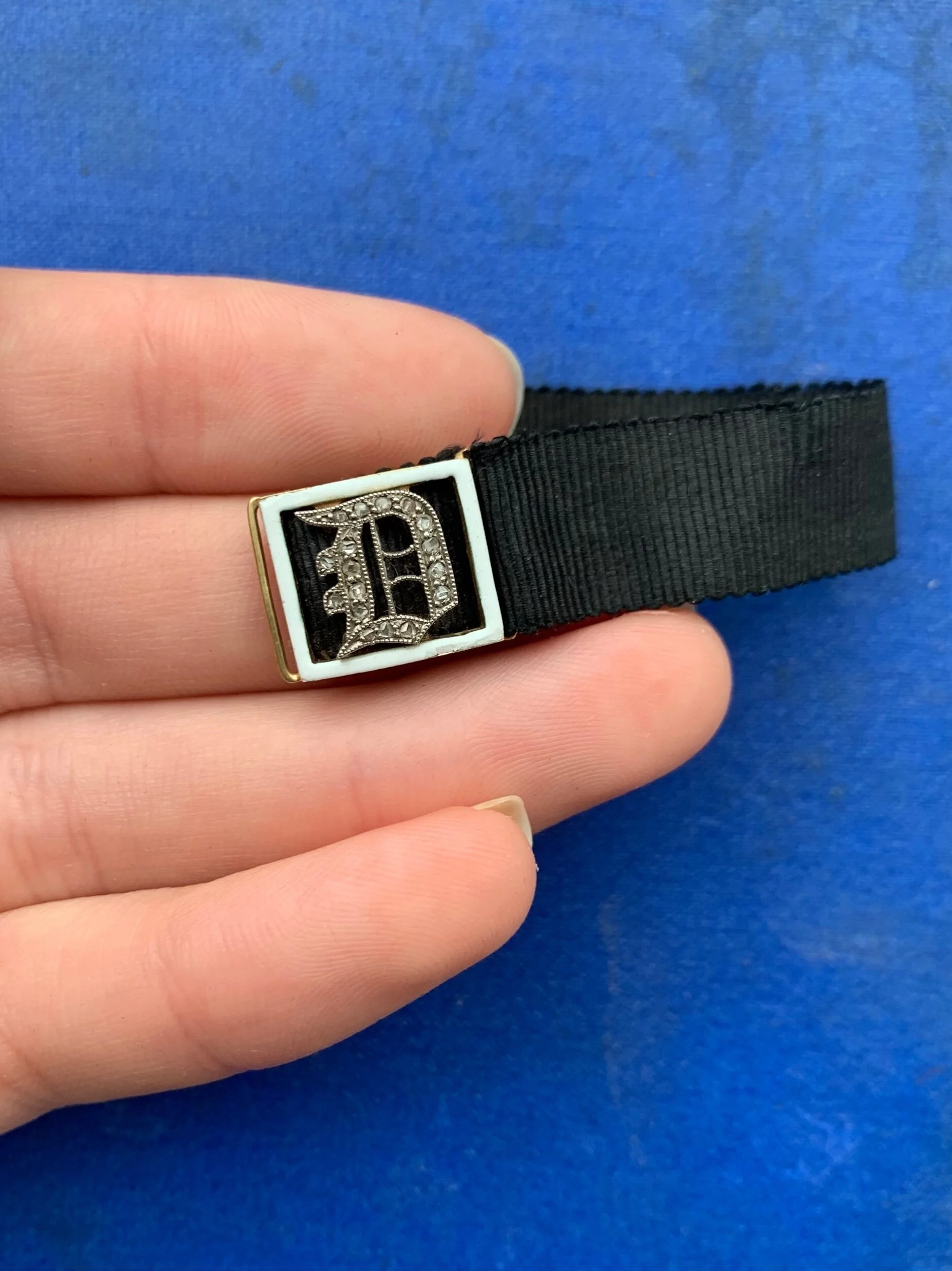 92292BB1-1A94-443C-84EE-2B9F7432442E