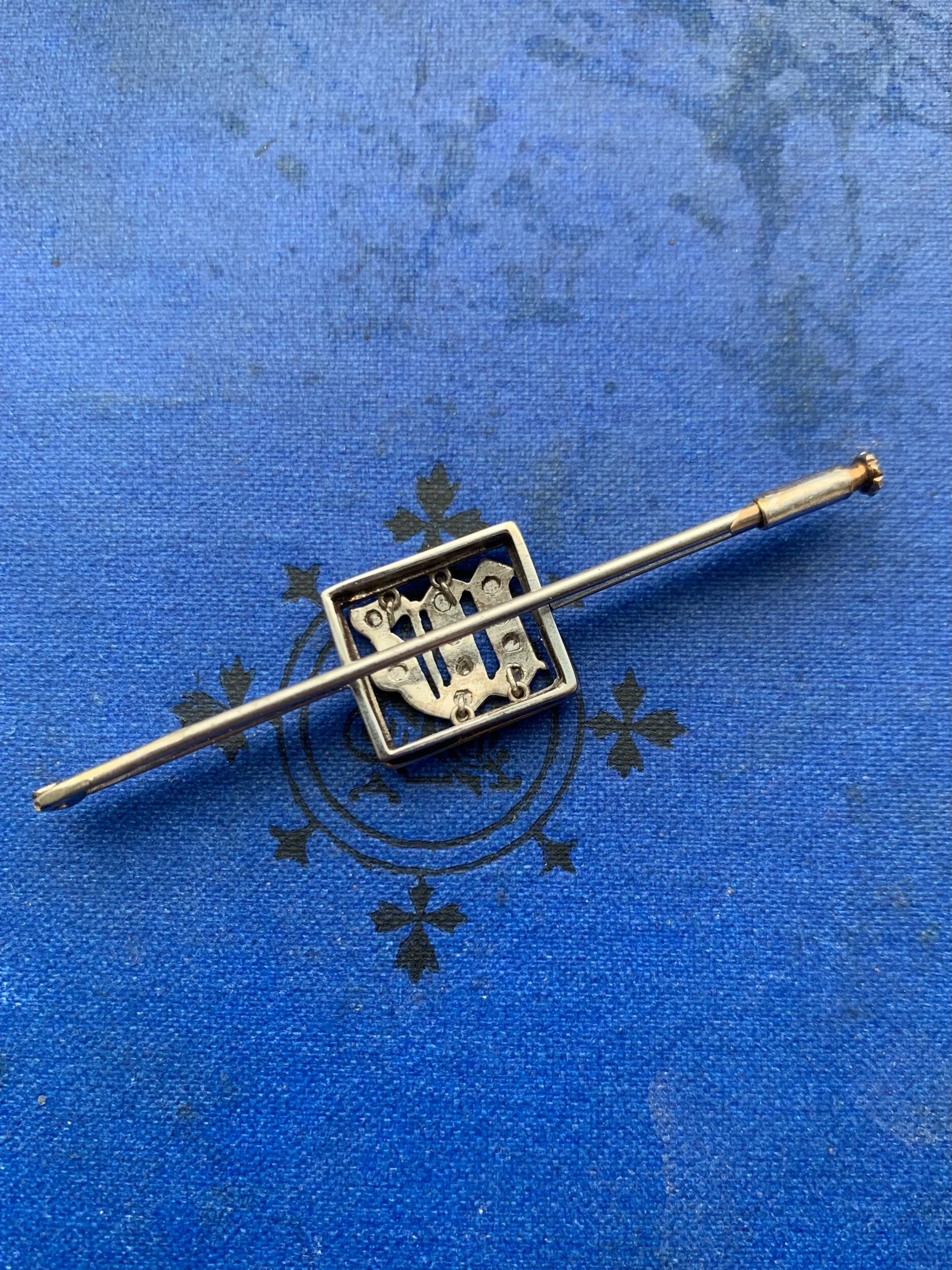 14A388FC-4AEB-43EC-9878-5AB0F67CBEA3