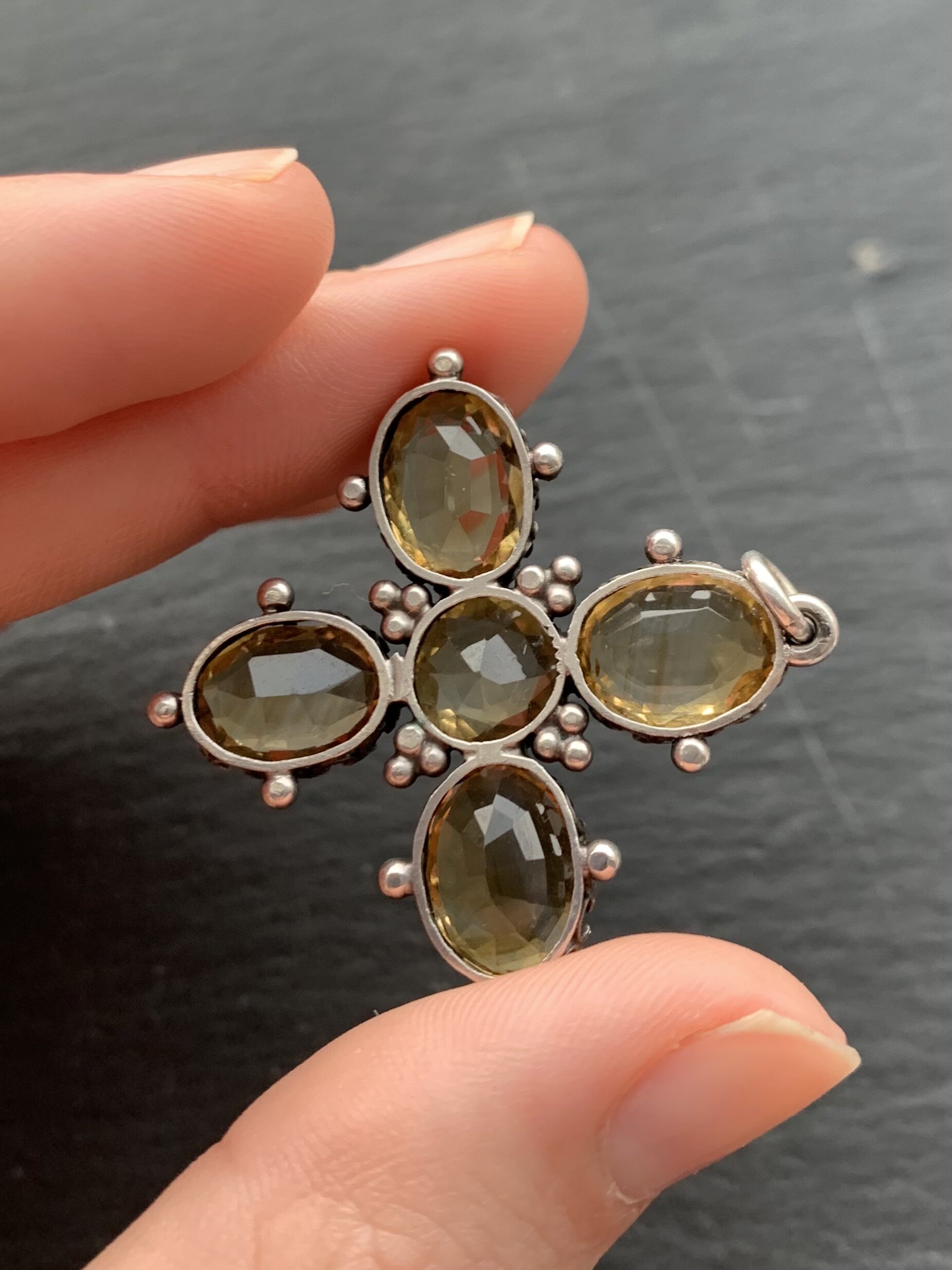 71706D89-4A98-4D74-AC01-C284CECA815C