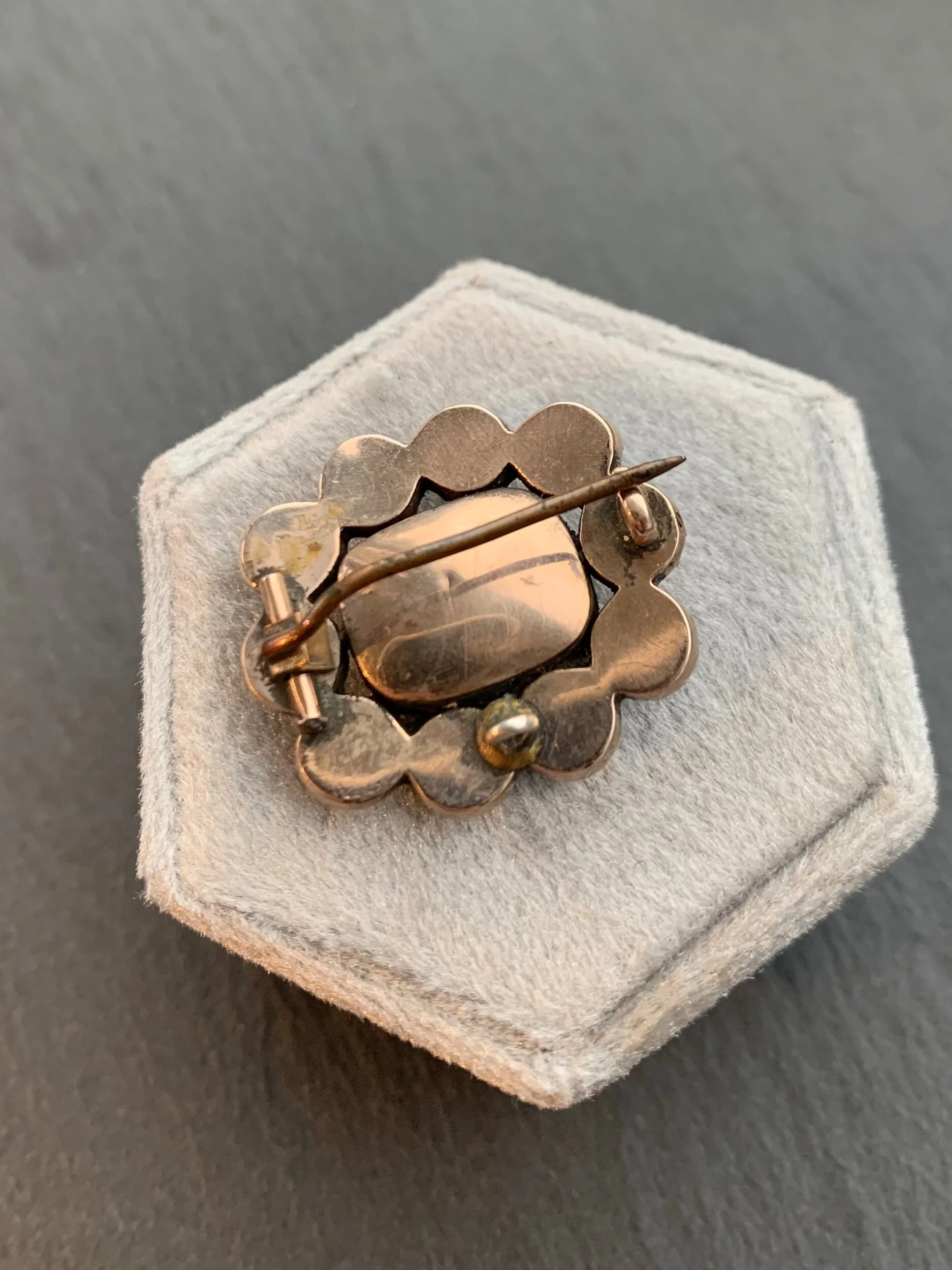 1049258F-C9C4-4871-AF95-5AB510134B15