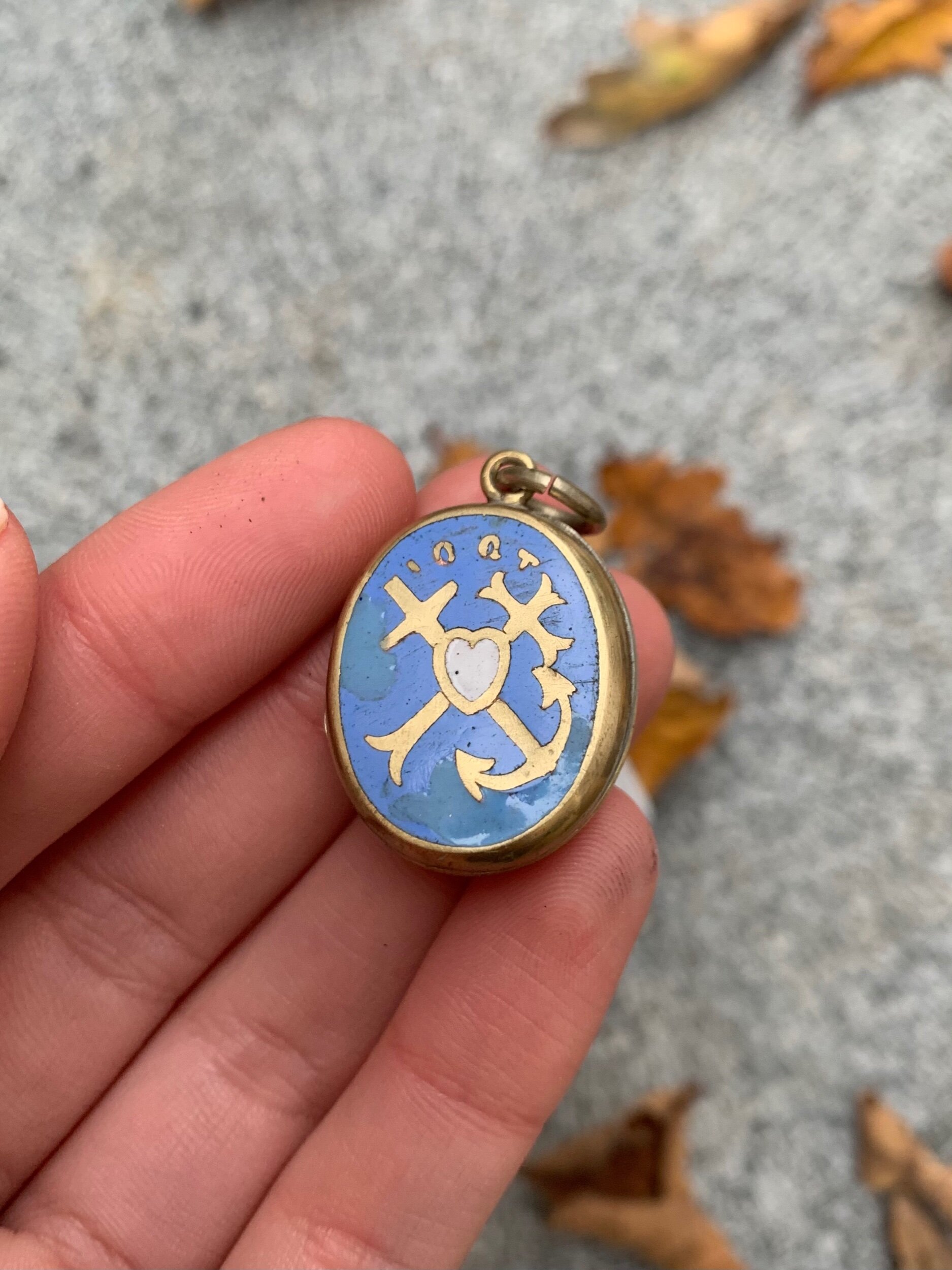 78C82CCA-2066-49E6-B849-65C8EB2B8F13