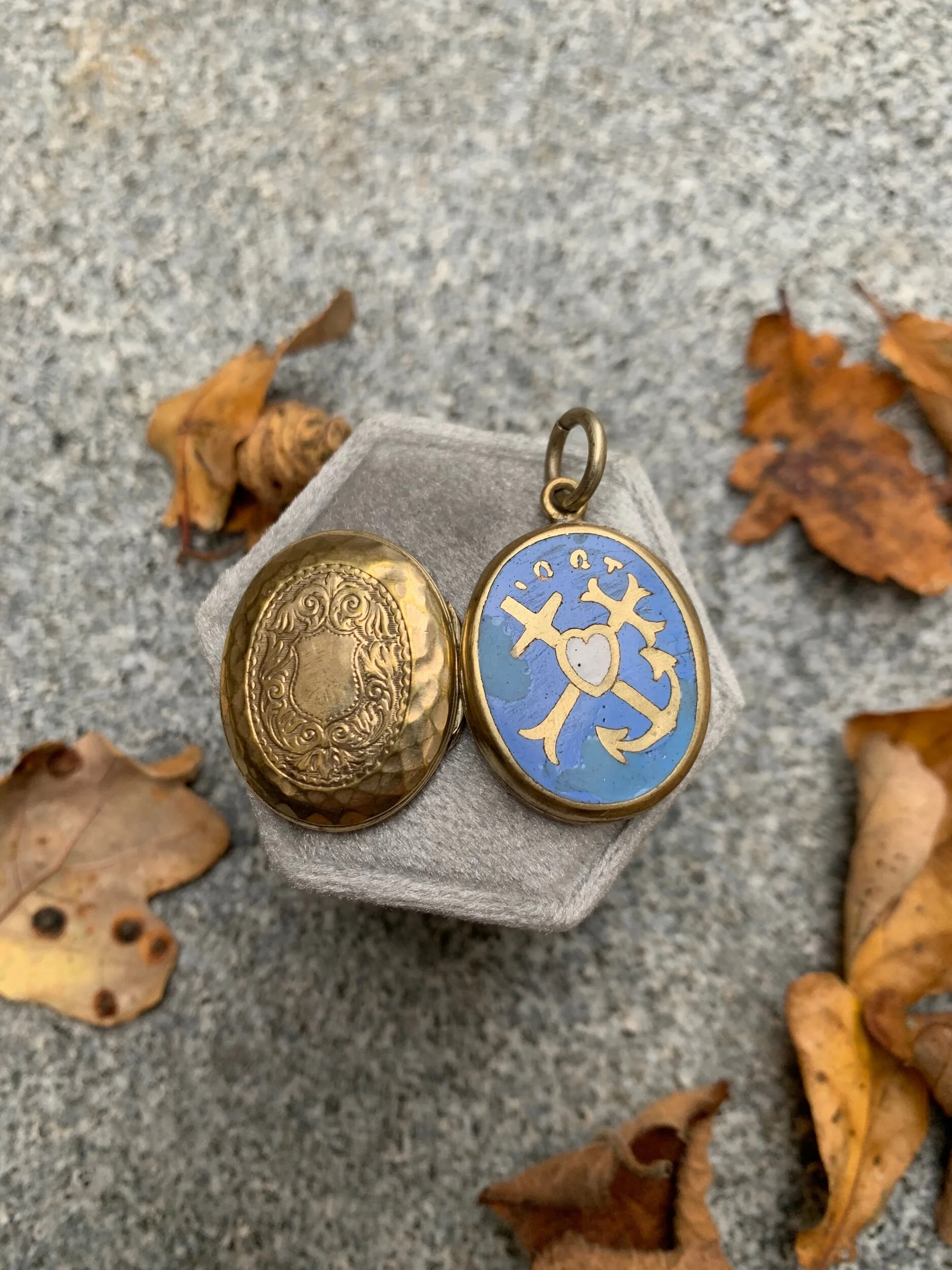 8EB69596-D133-44FF-942C-A907EBD38905