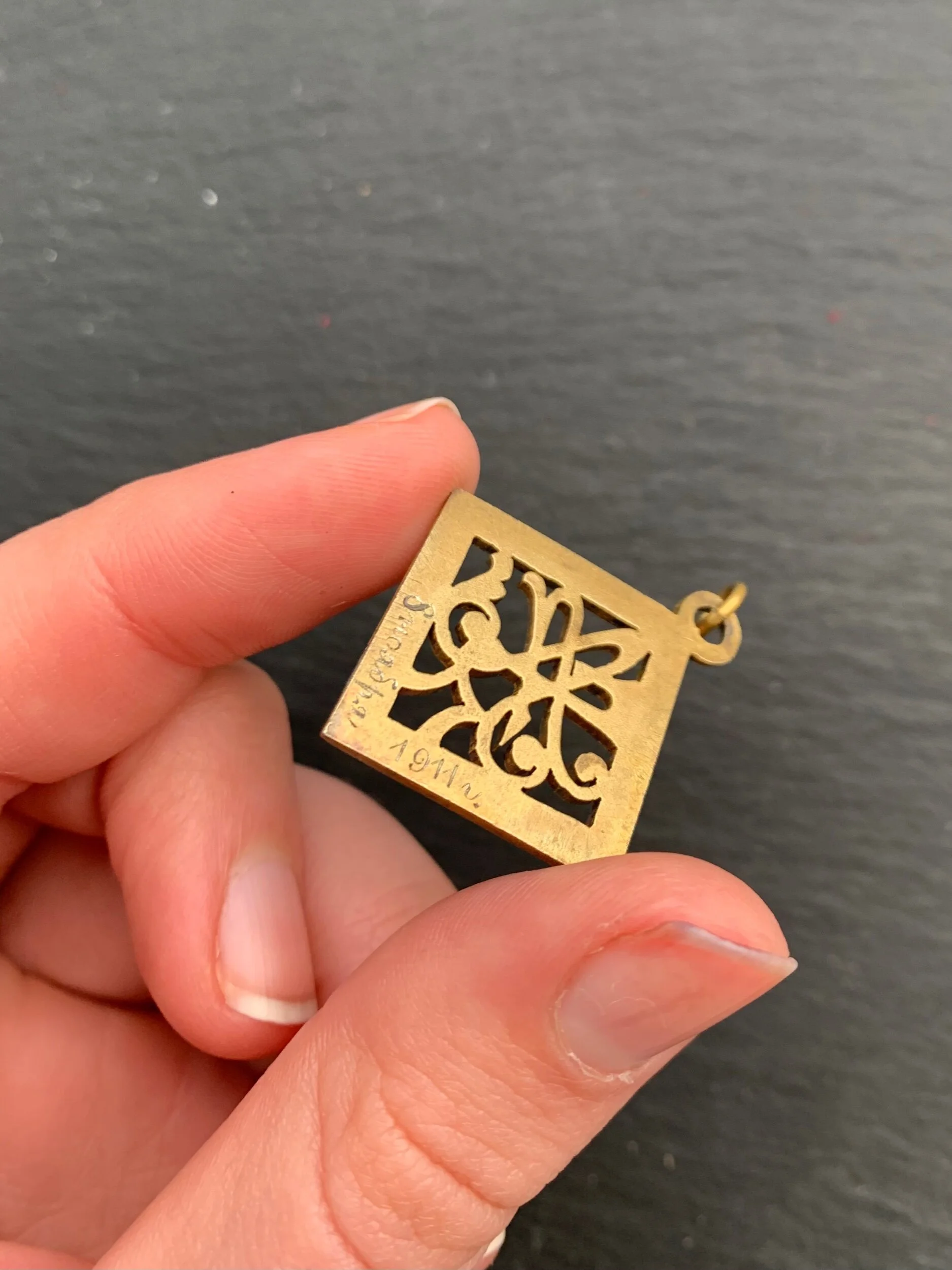 5082CB02-F79A-4165-B0D9-16476468EDA5