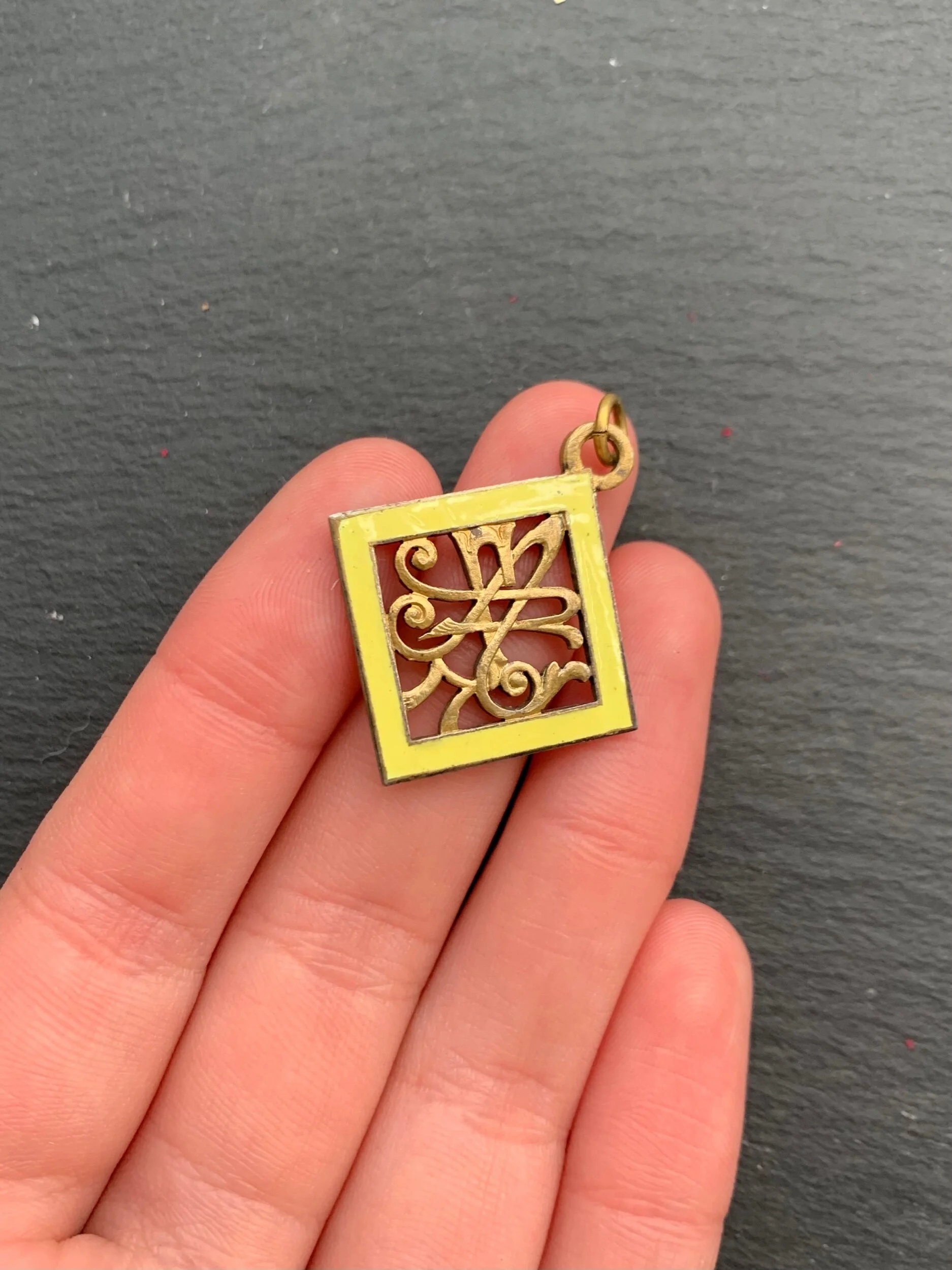 069E7F3B-ACEA-4AC8-A8A7-95BFCA28888A