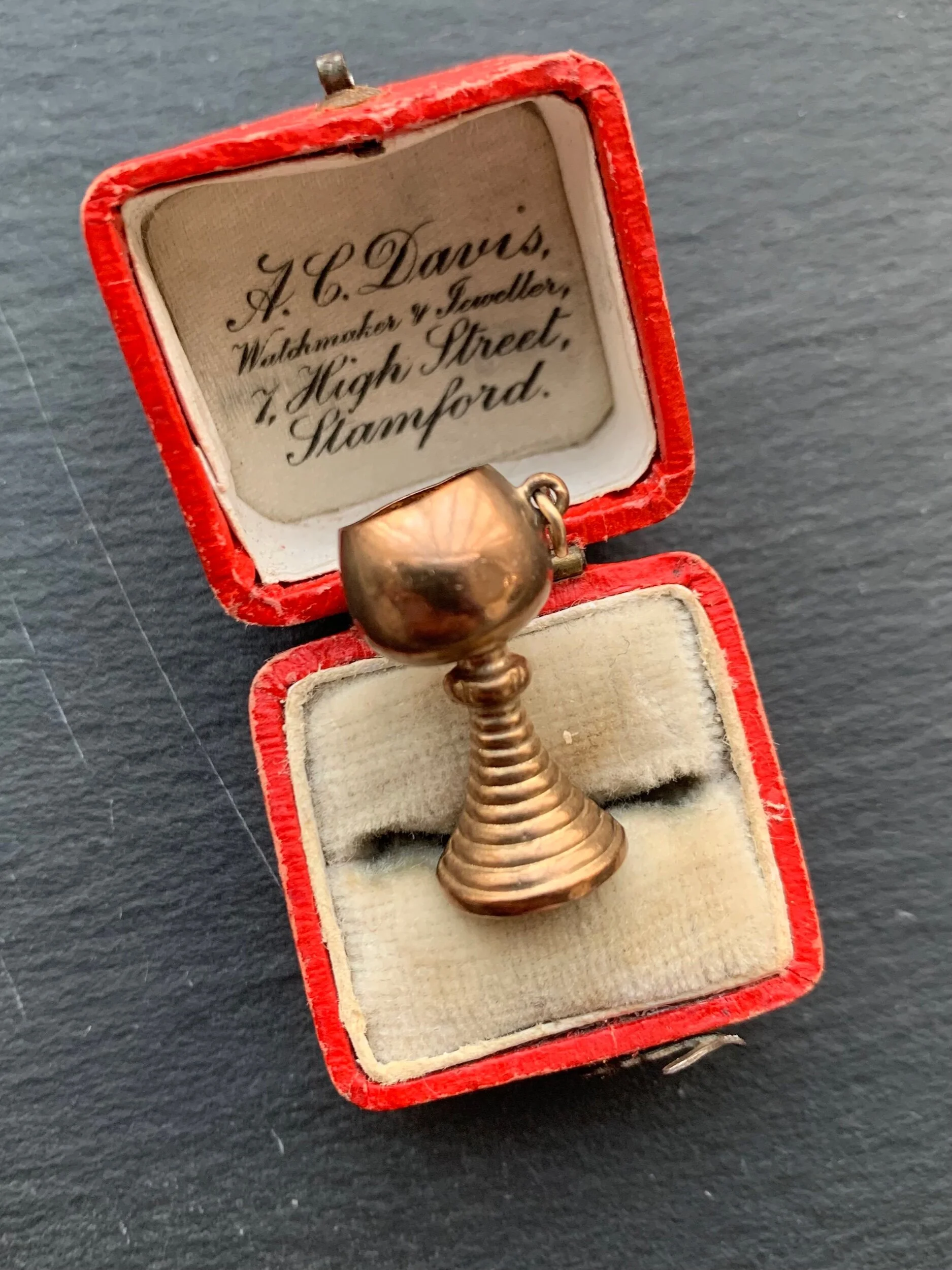 7984BECE-3733-44D3-BD7D-A3F31B096557