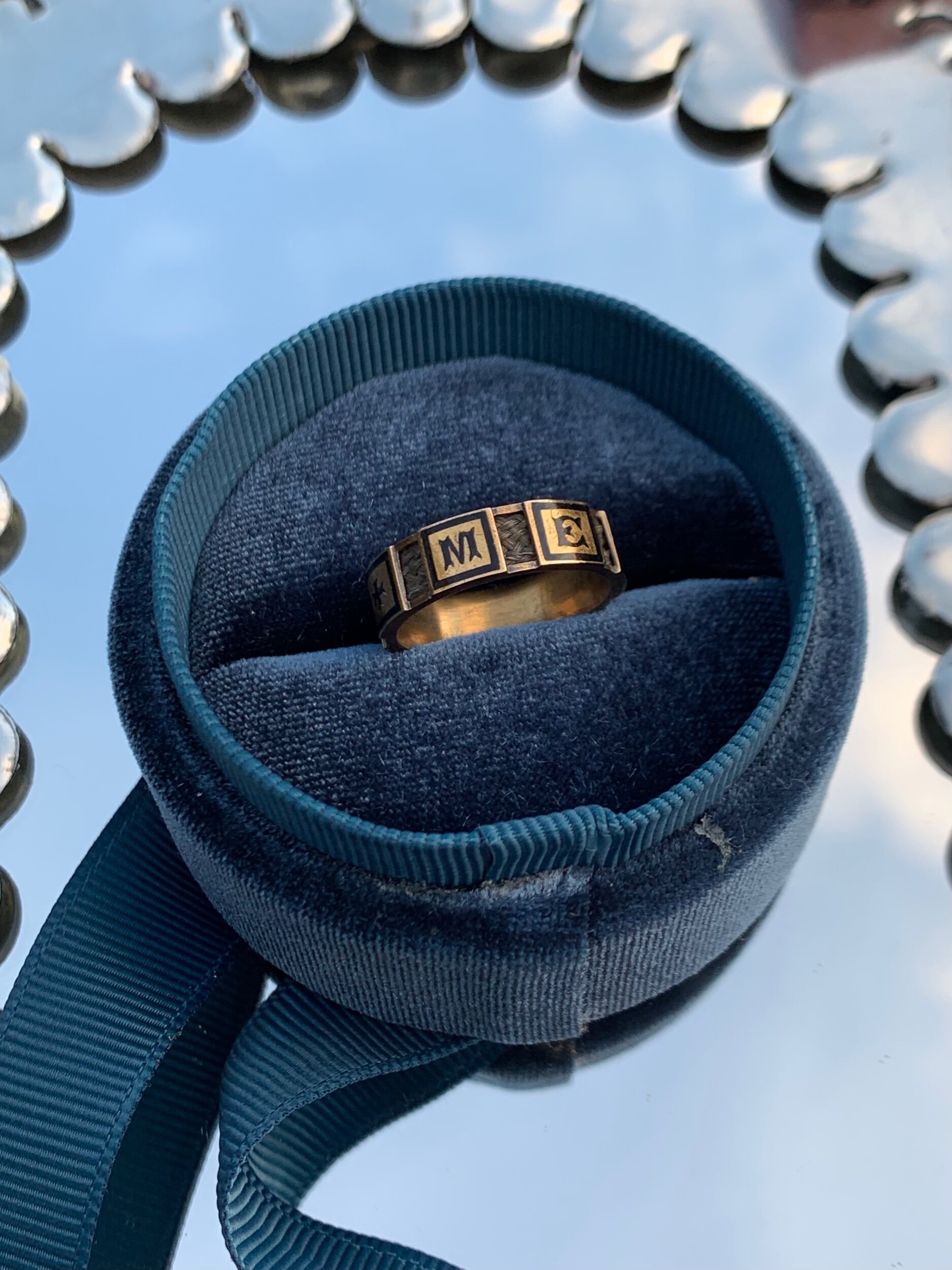 40E4EB97-D09E-42D9-ACE5-AB7B30579EAB