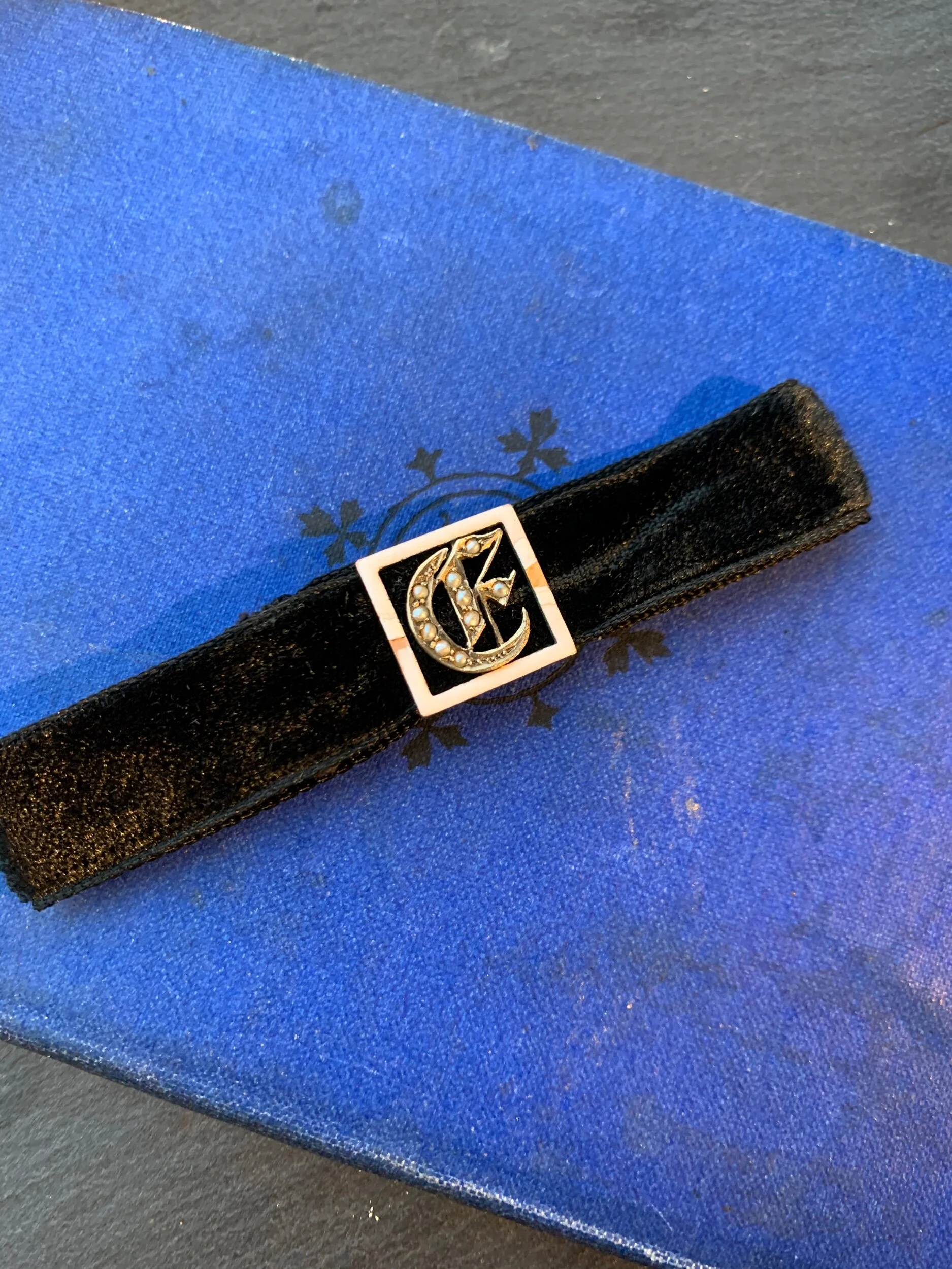 60B31018-C56F-4C8E-AFAC-E202BEBBE241