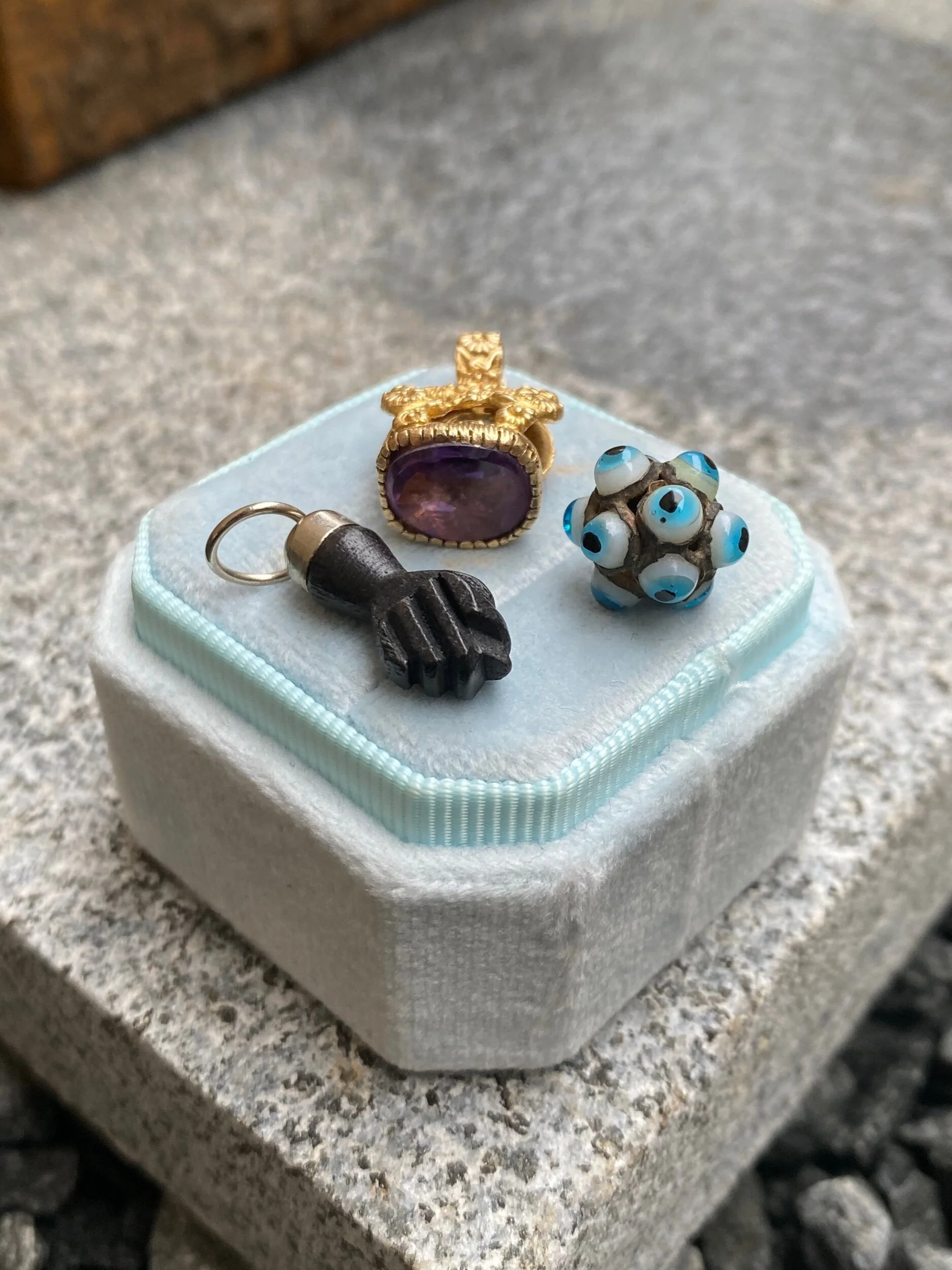 E29879F4-B38E-4B9C-872C-56FFF1031824