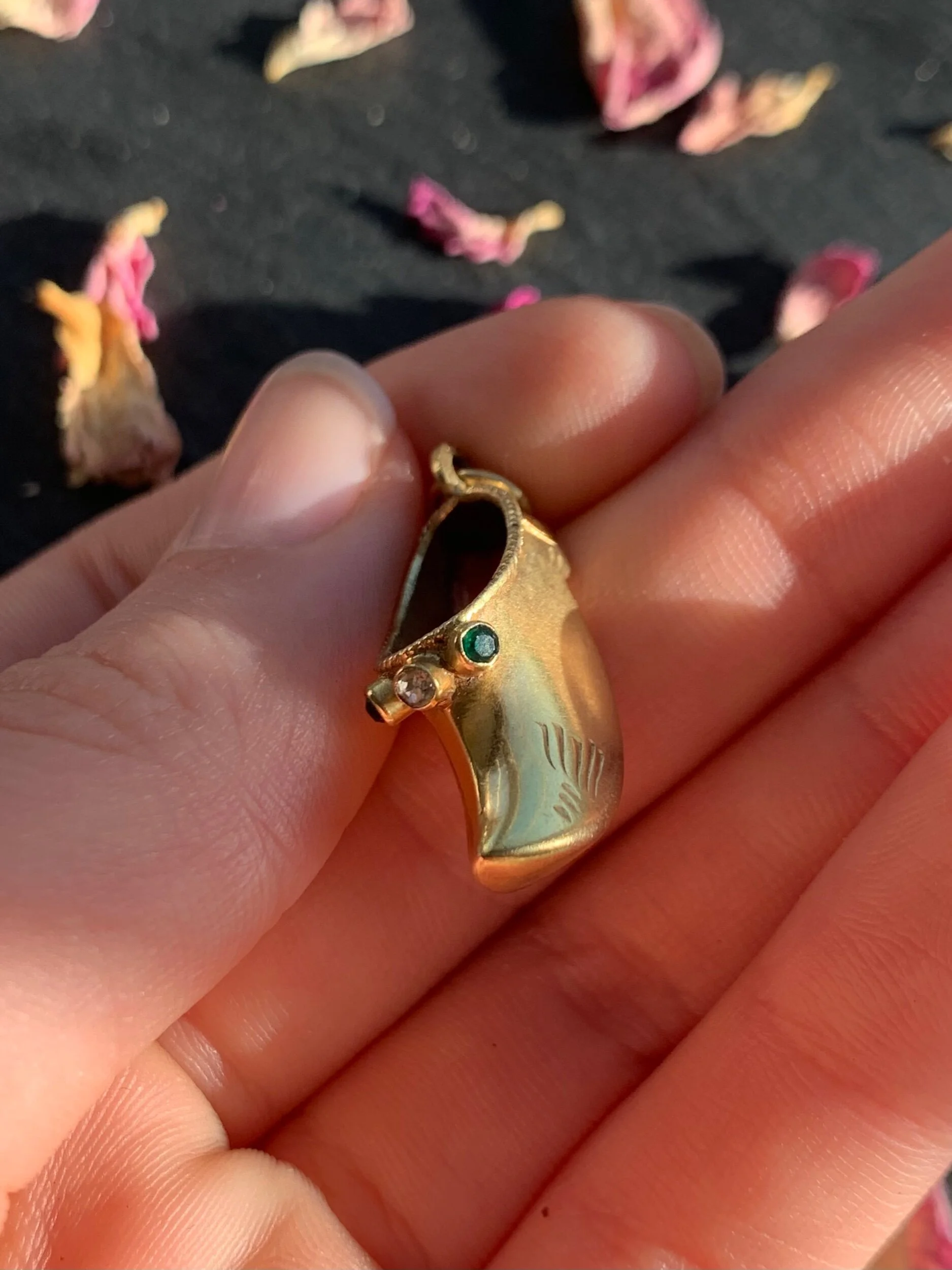 D62F0663-3D3C-4B95-8469-2036925F1B09