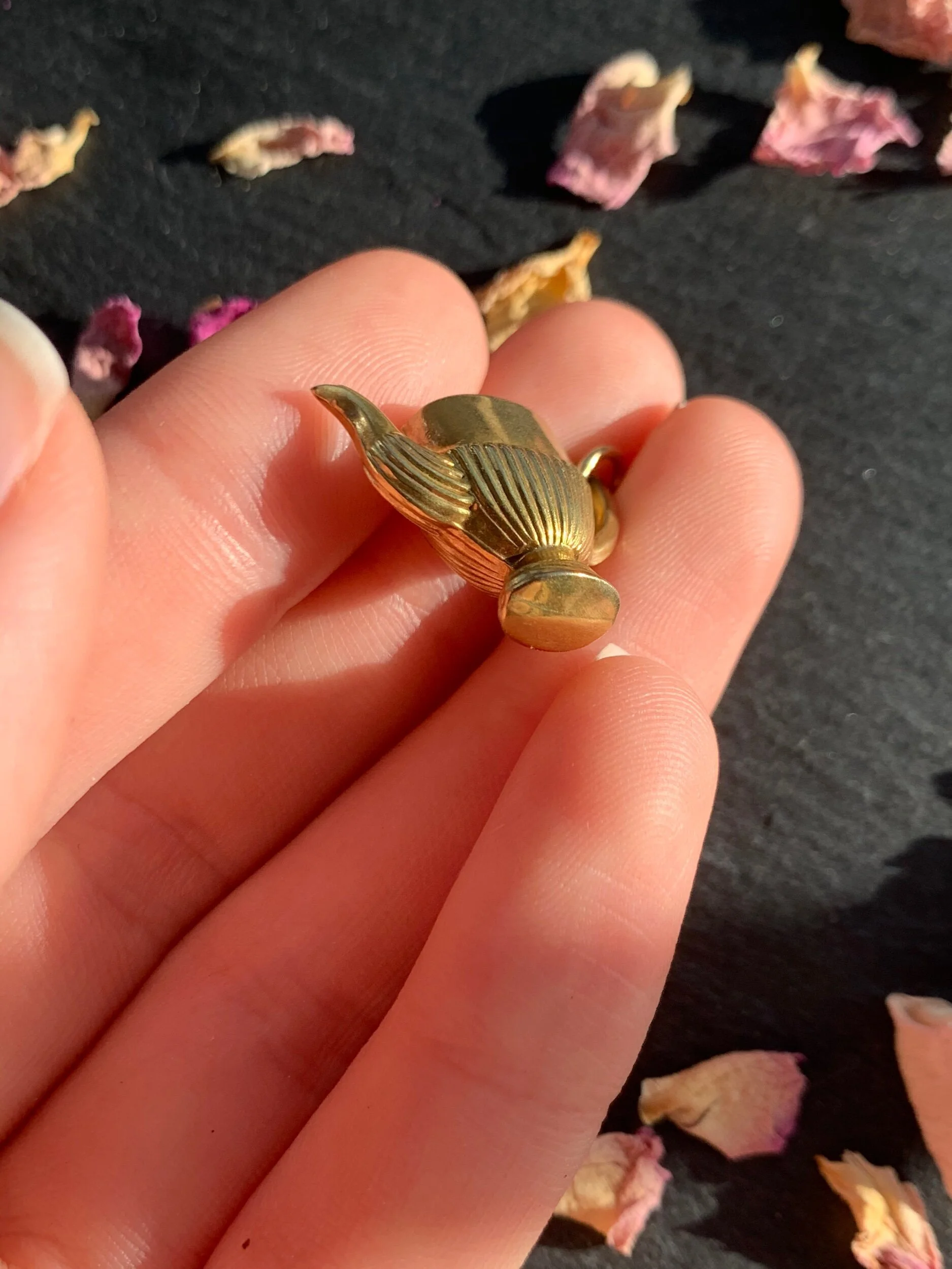 CE193BD2-2CAC-40A1-82EE-11BD9B866CFA