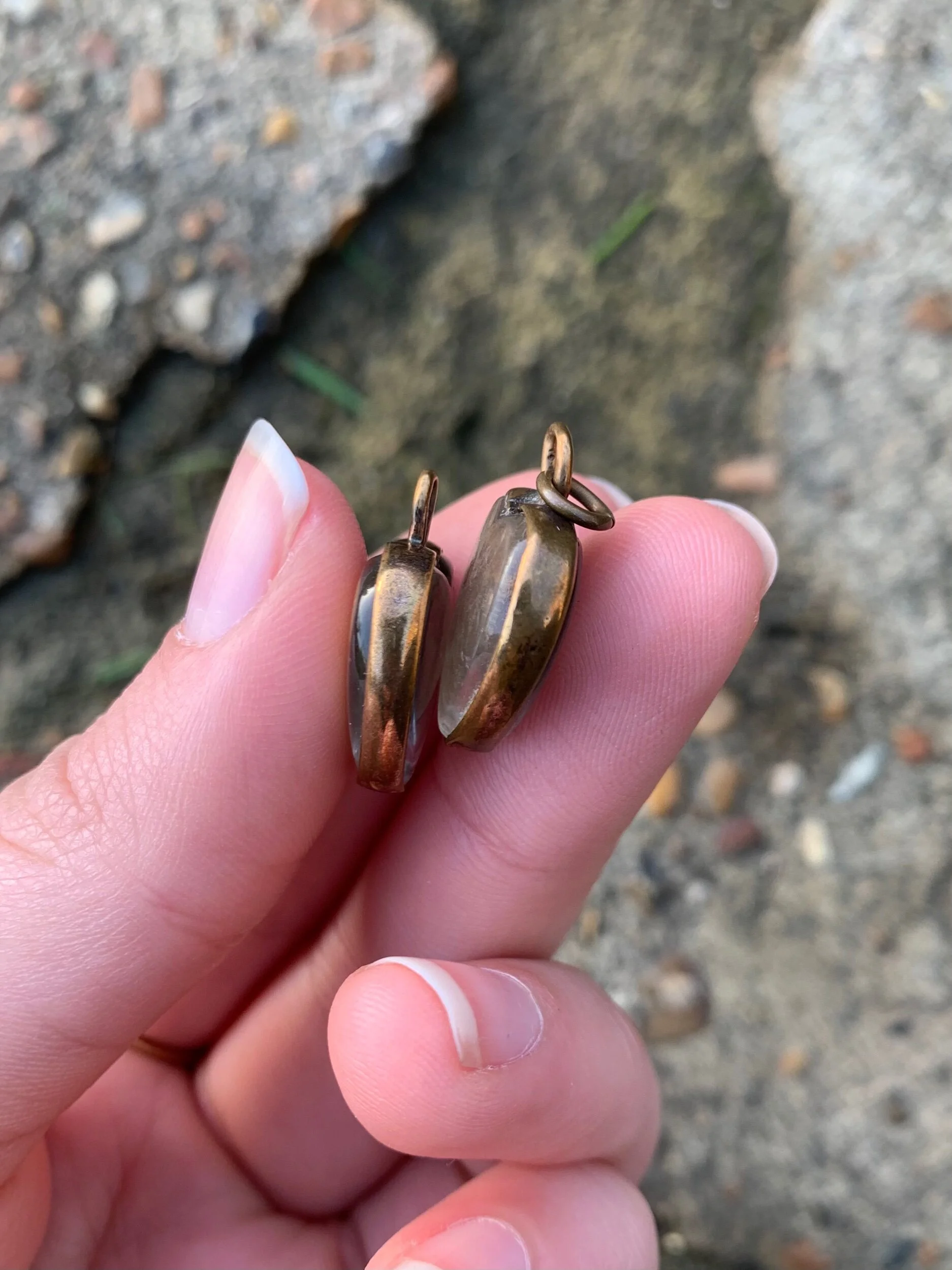 08ECF4D7-3280-4151-9A4E-BFF5A46CE6F9