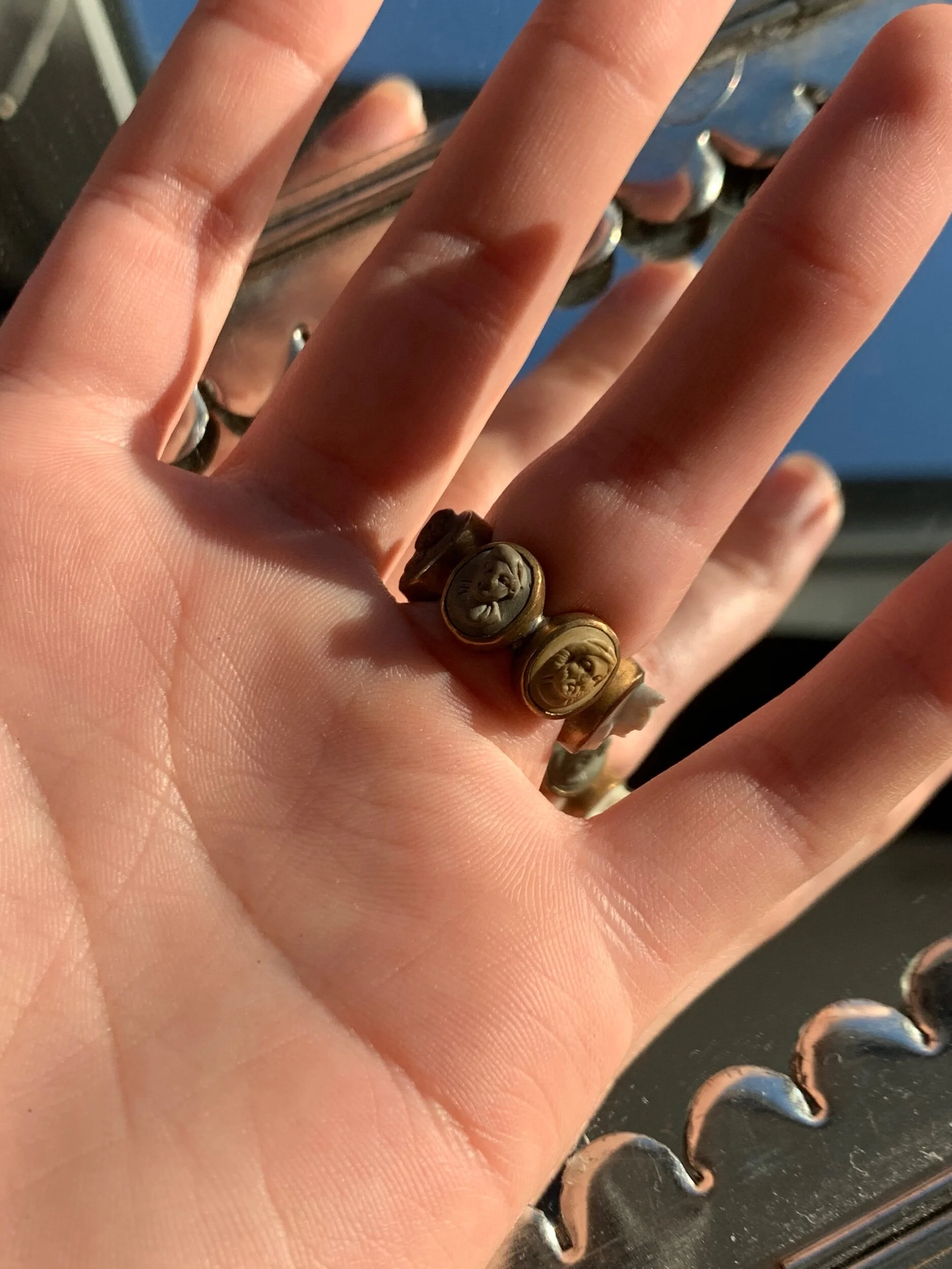 2D4B2EF4-8CF6-443F-A986-716C7B210870