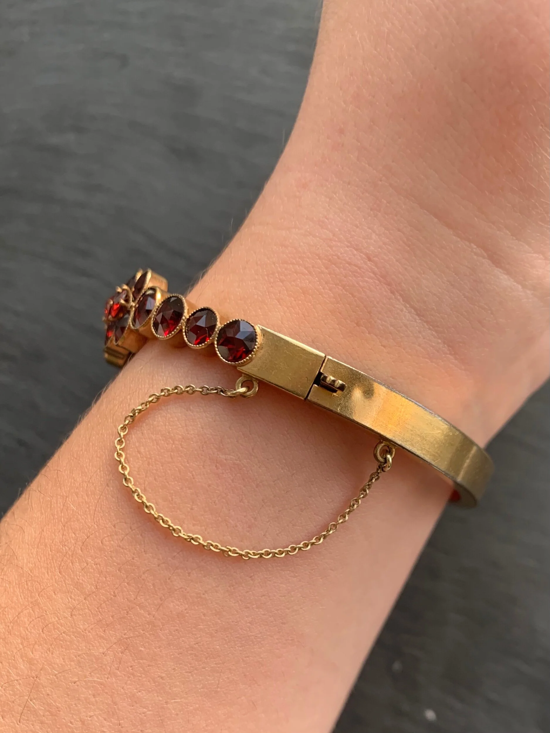 E55AD7DF-90FE-4622-8E8A-558975C67FB7