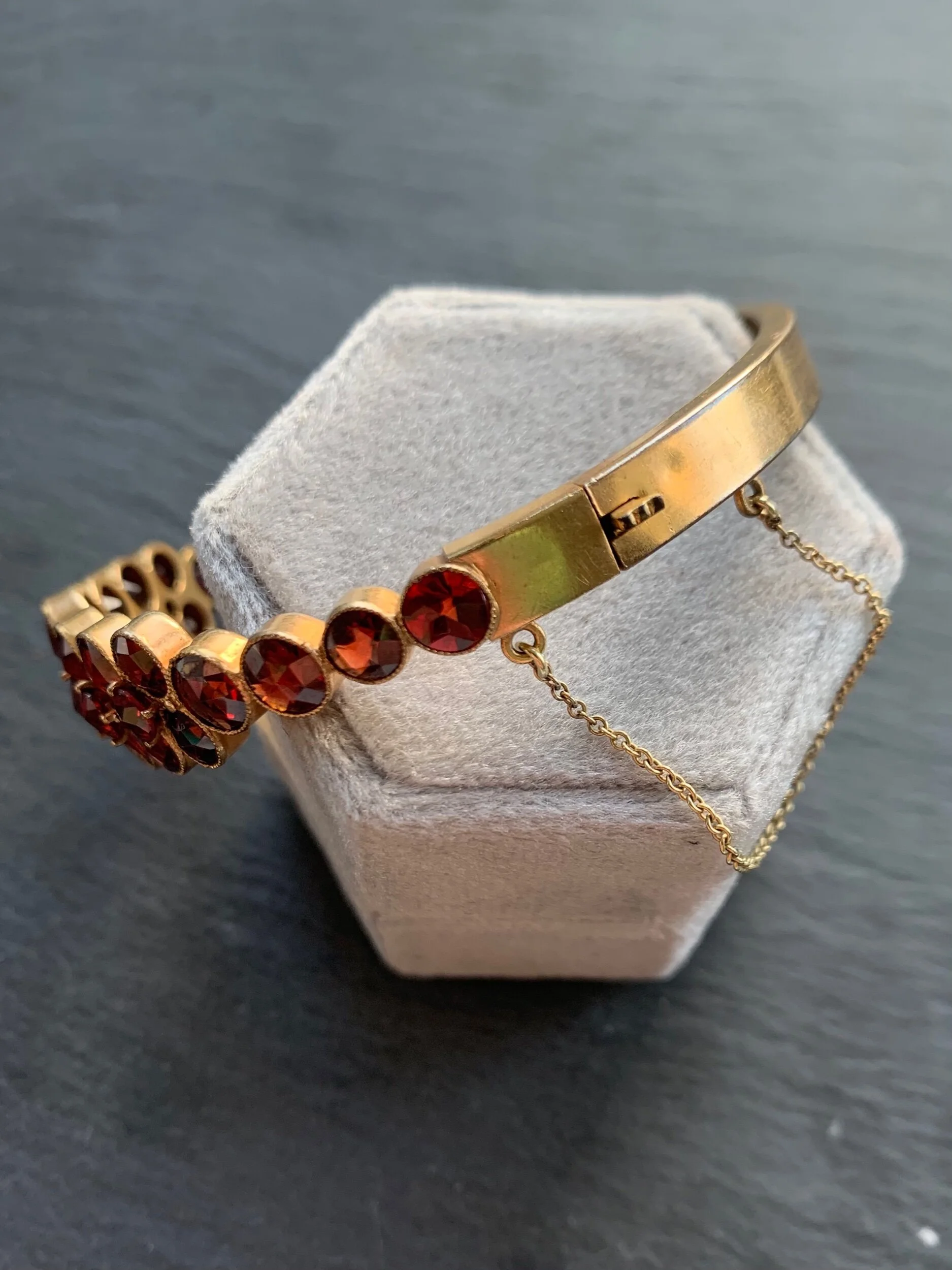 464BE905-DA56-4D53-94C1-BEBEA70D598F