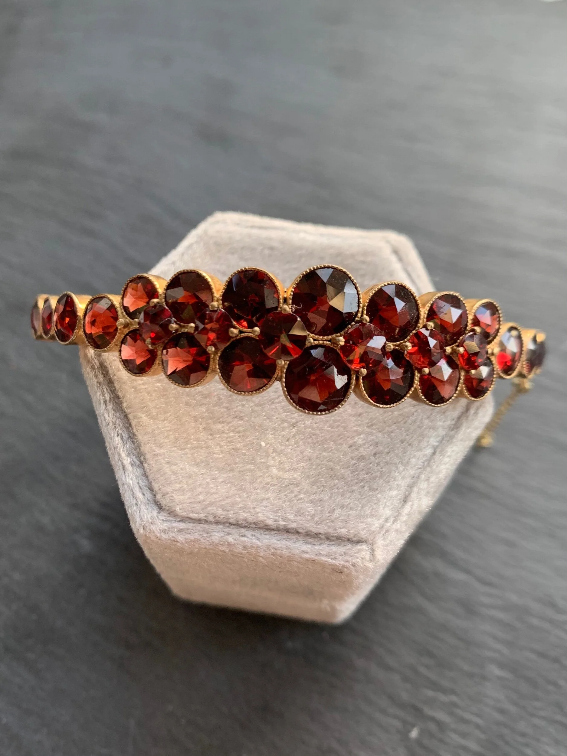 D38997AF-BCF8-4F75-9FA7-28E0B1EE9680