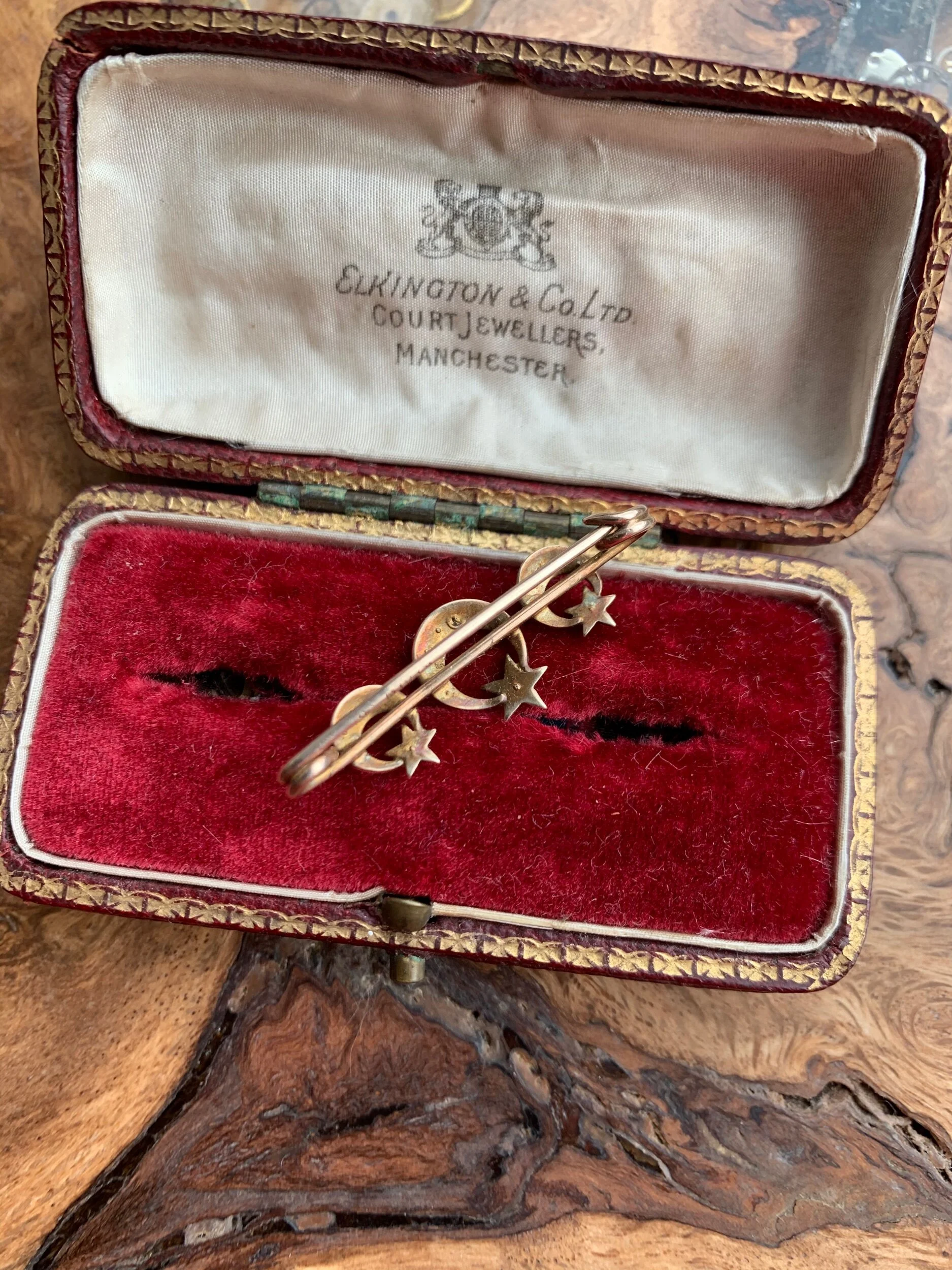 DB4A34A8-8B4D-4774-8955-D9674254AF28