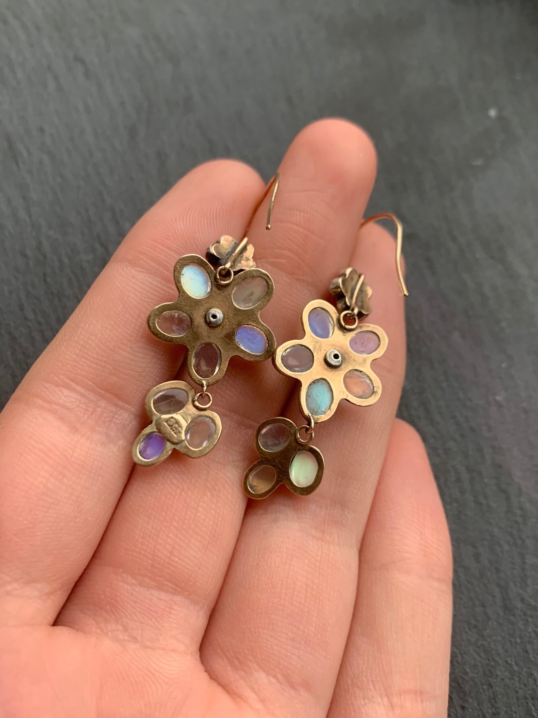 EF4F1C25-0306-46AB-A40F-97AA25715526