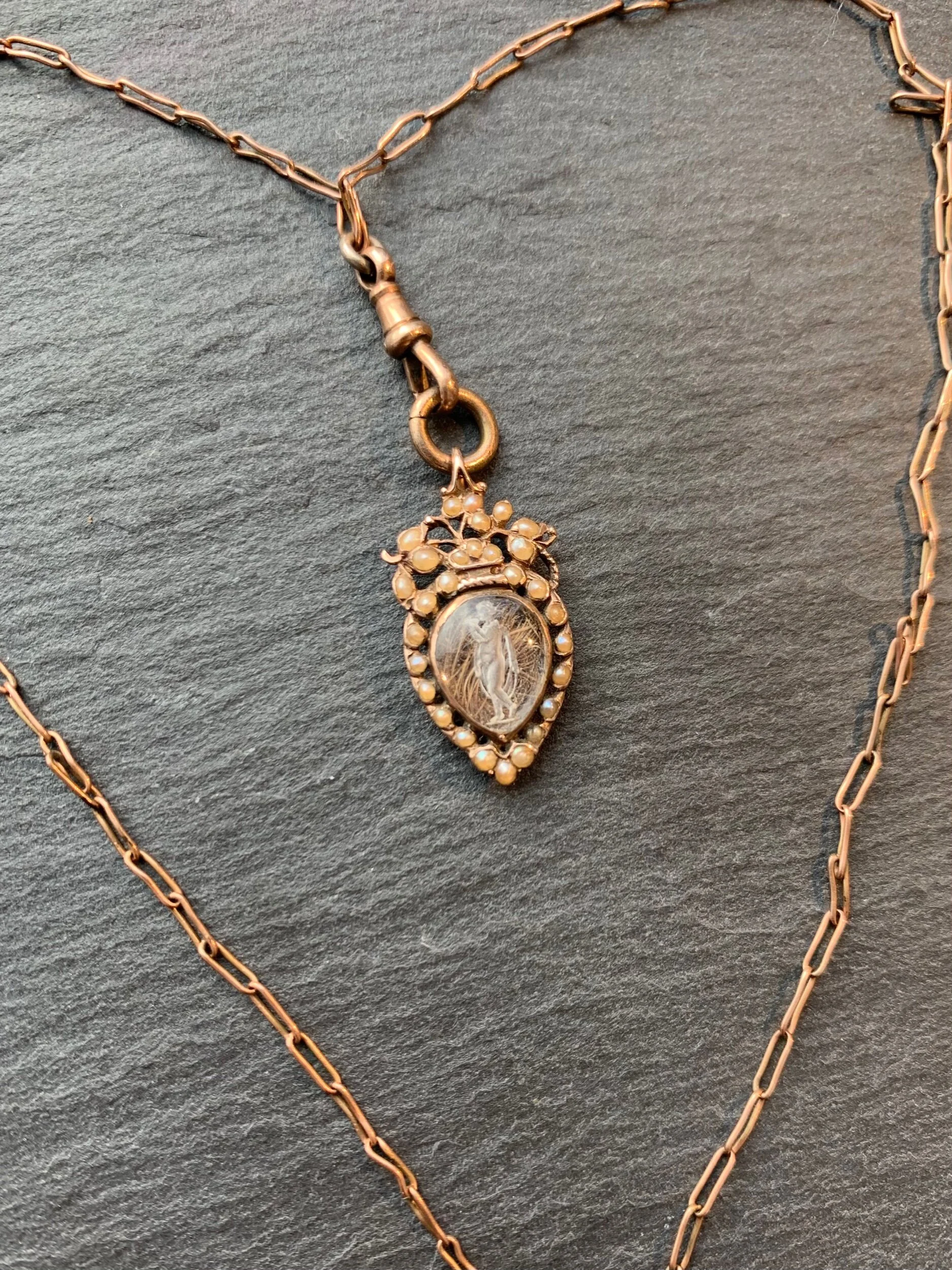 AD5FD773-73DA-41CE-80A1-1E8A8D635948