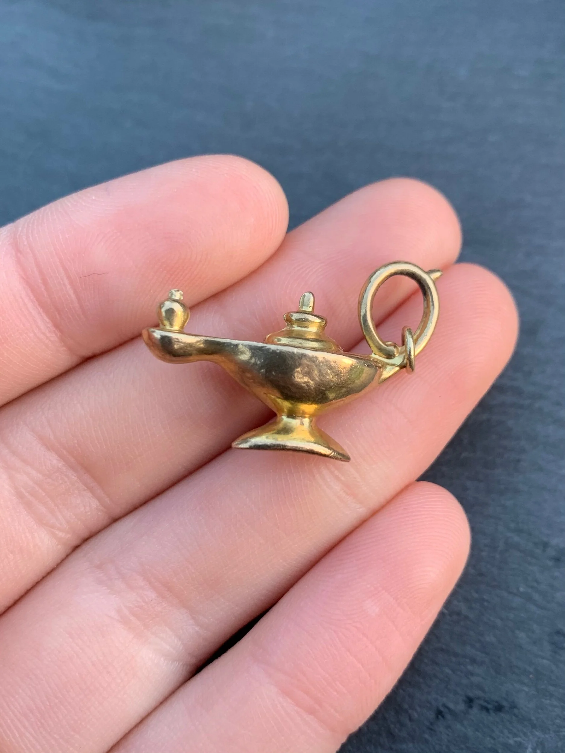 C6EFDB87-0A0C-422F-AA88-54AE60082622