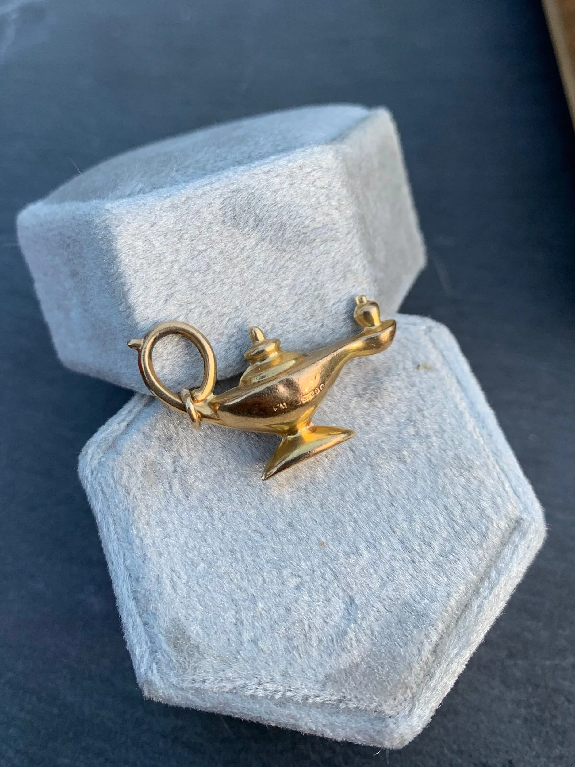 6678713C-F57C-46DE-AD6D-DE3B84AFE366