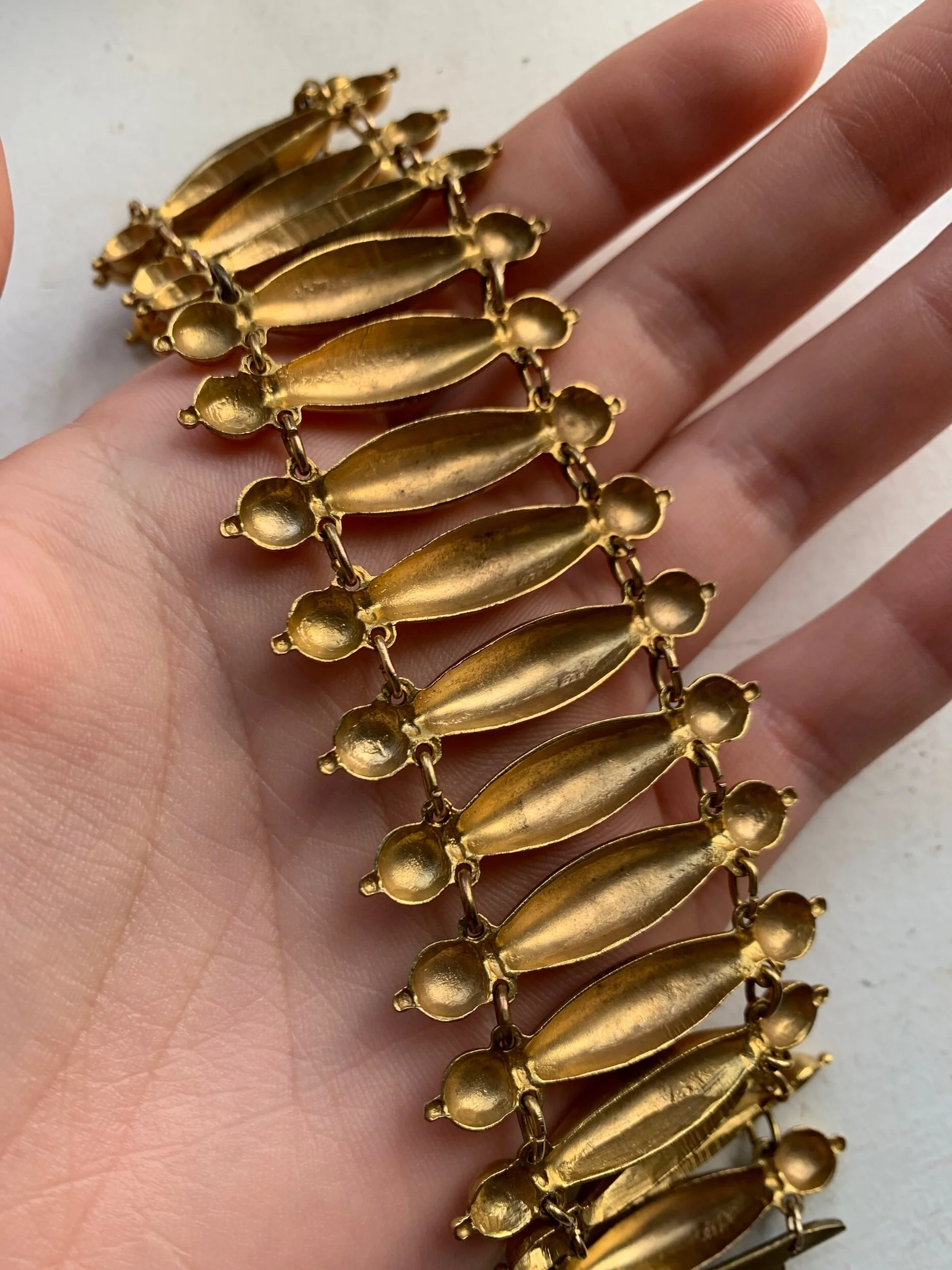 85CA2C2B-0771-4312-B2F1-00A61C14477A