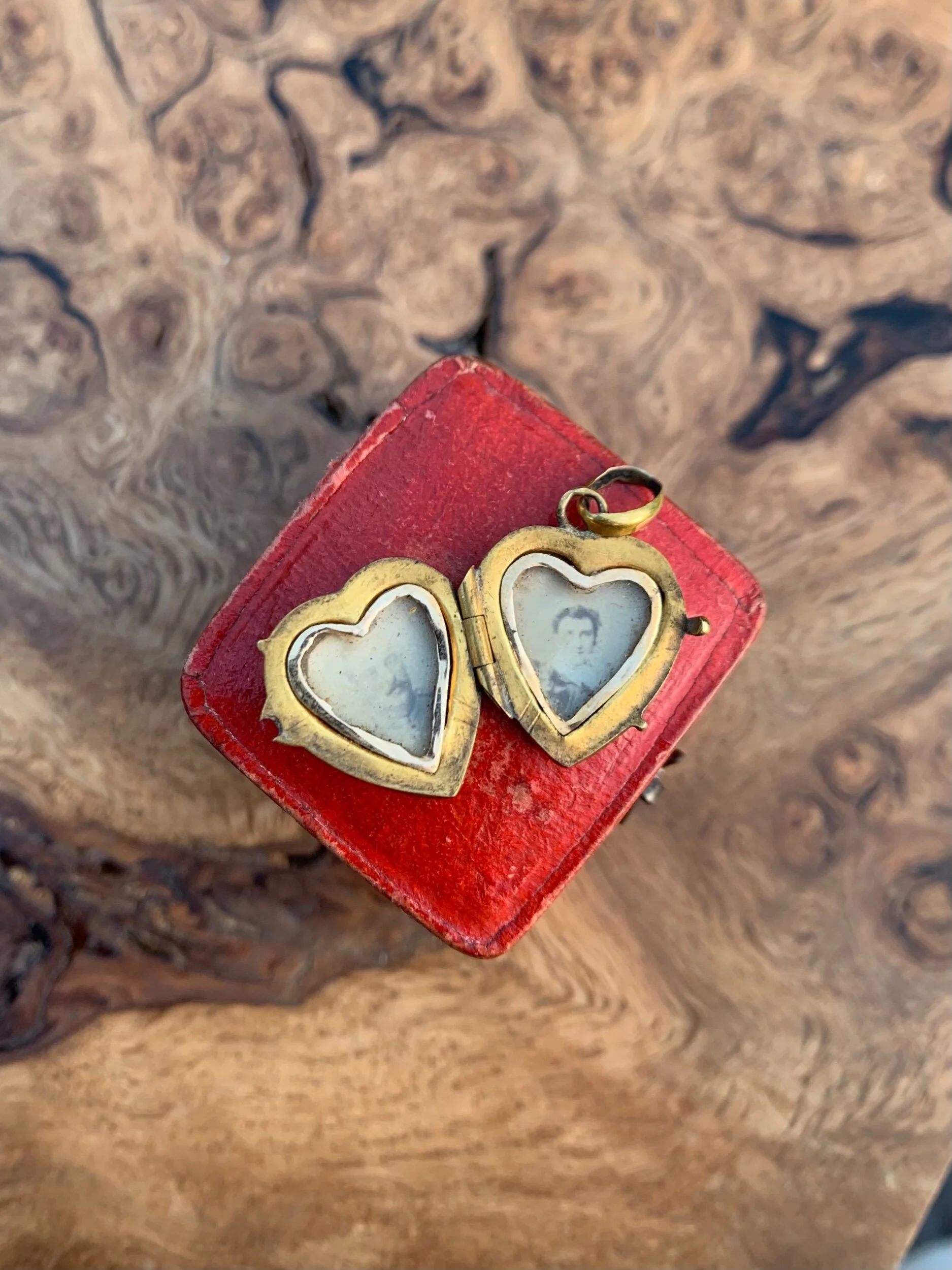 EFCA3AA2-C470-47D9-927F-033B885DFAD0