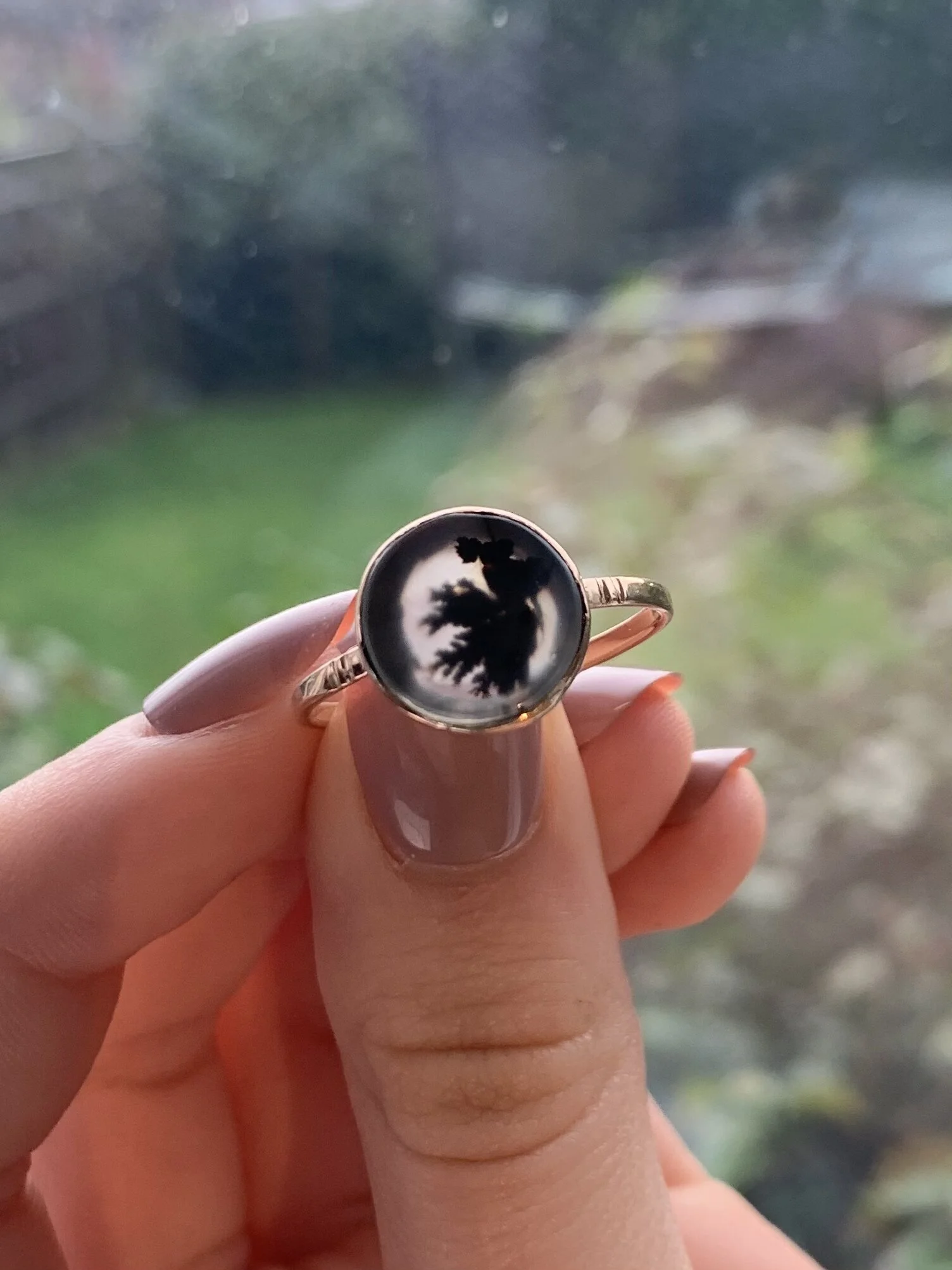 4AF0AFE7-4872-4DC5-BD16-182997E91139