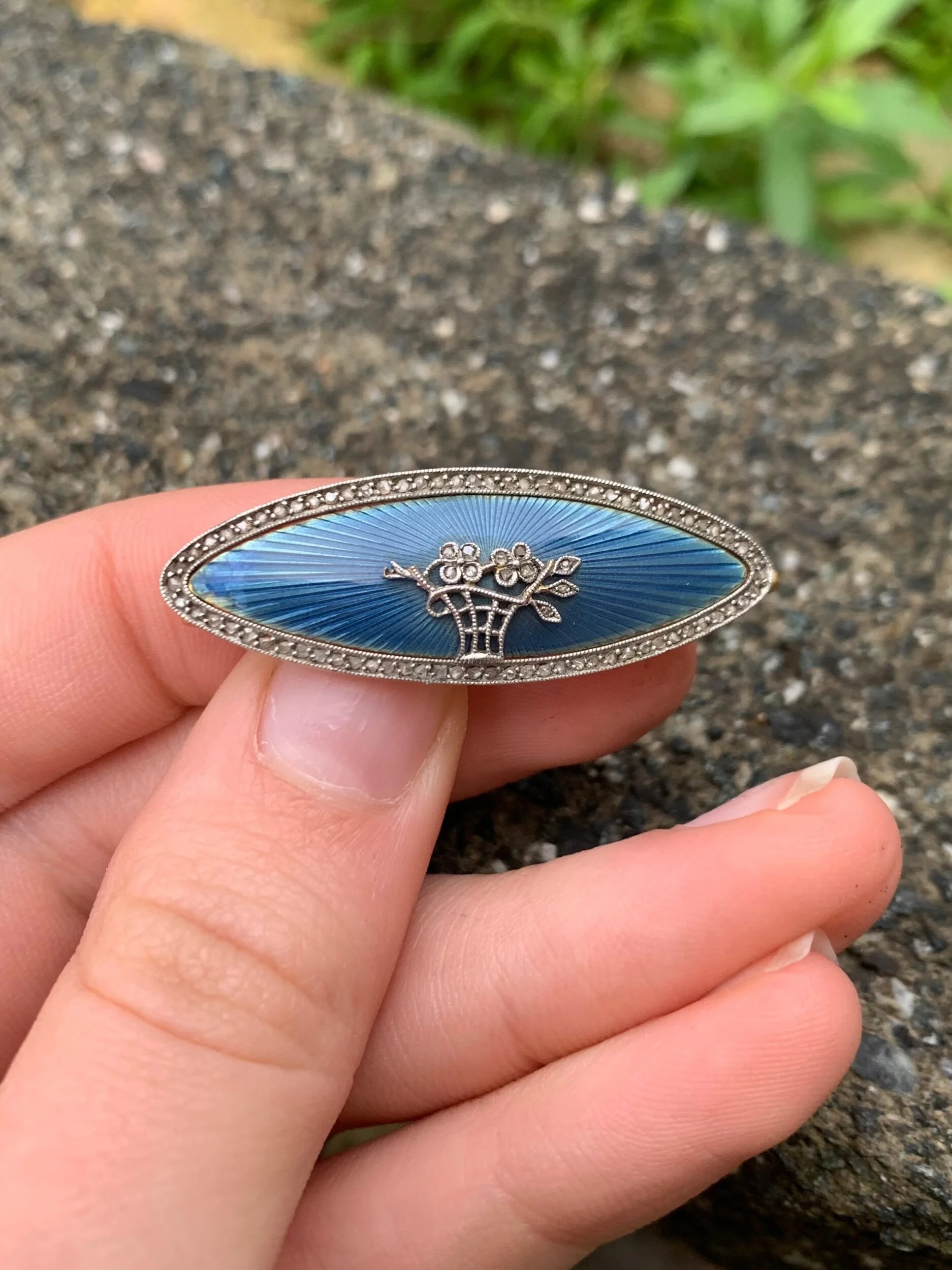 2A4DA644-1D11-44F9-8D3E-D4ED84F5628D