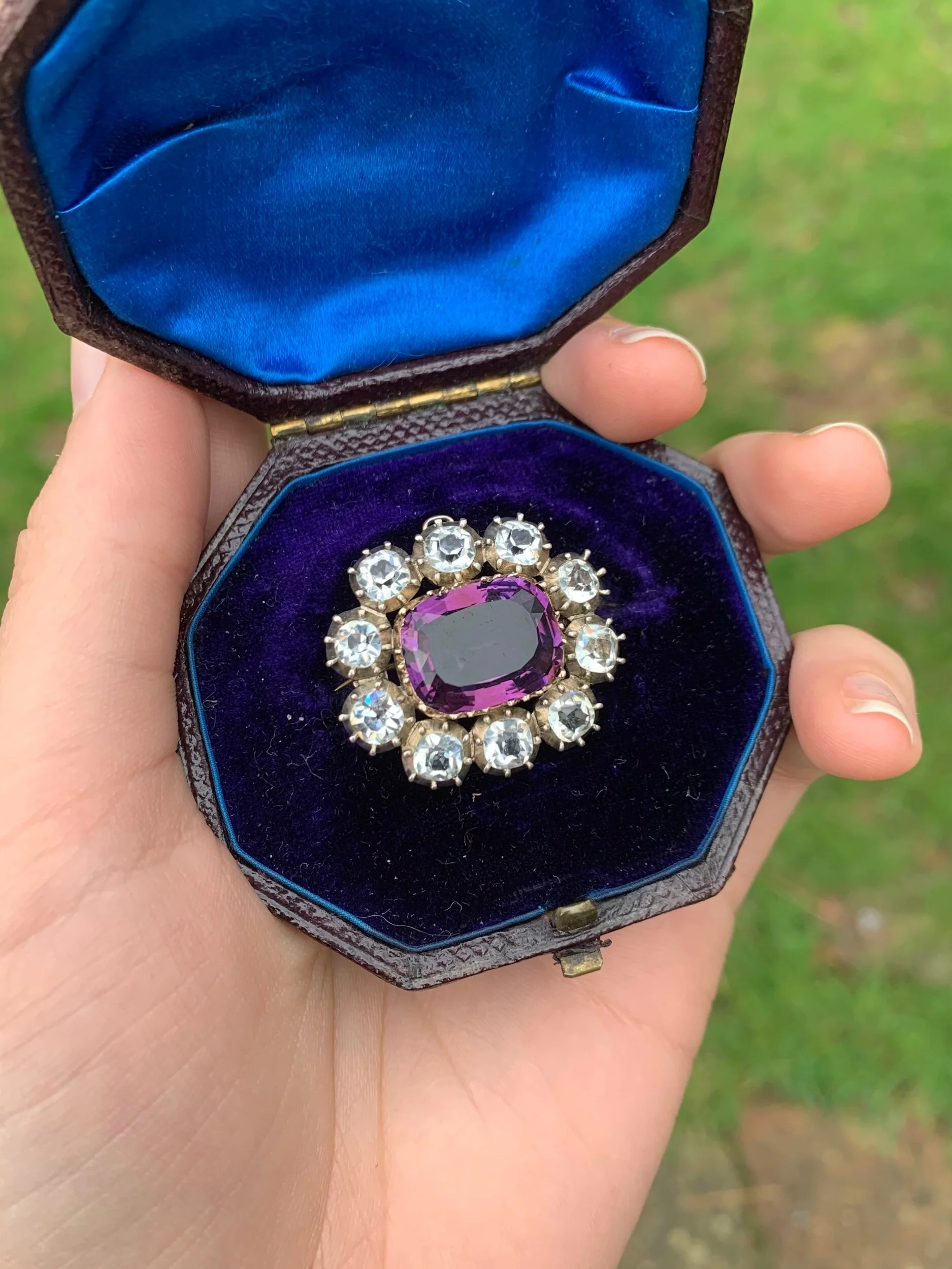 603E5353-15E3-48E4-B3C7-51420E515AF9