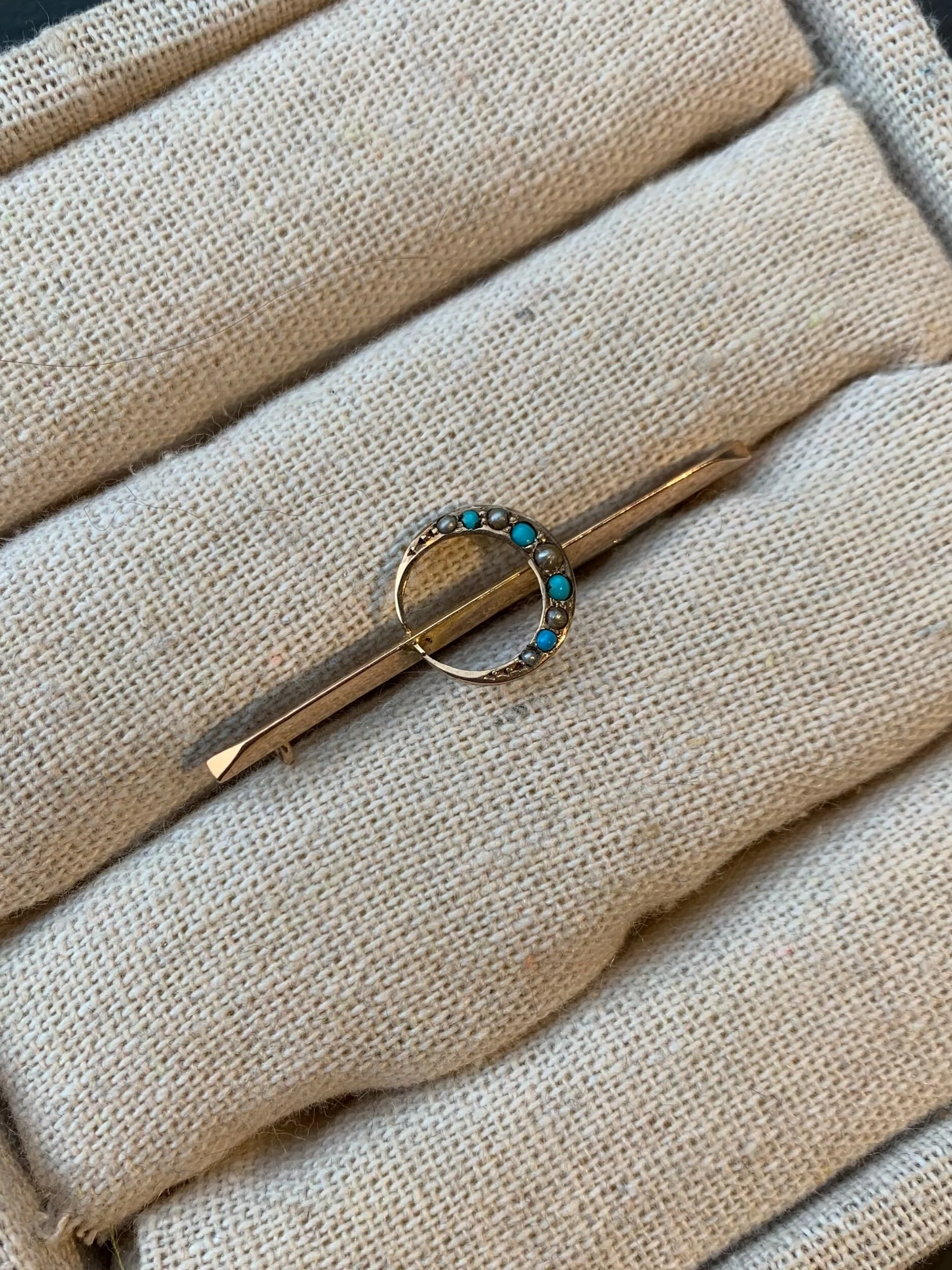 D1D6F46D-EF52-4359-96C2-4C5B4257B0AC