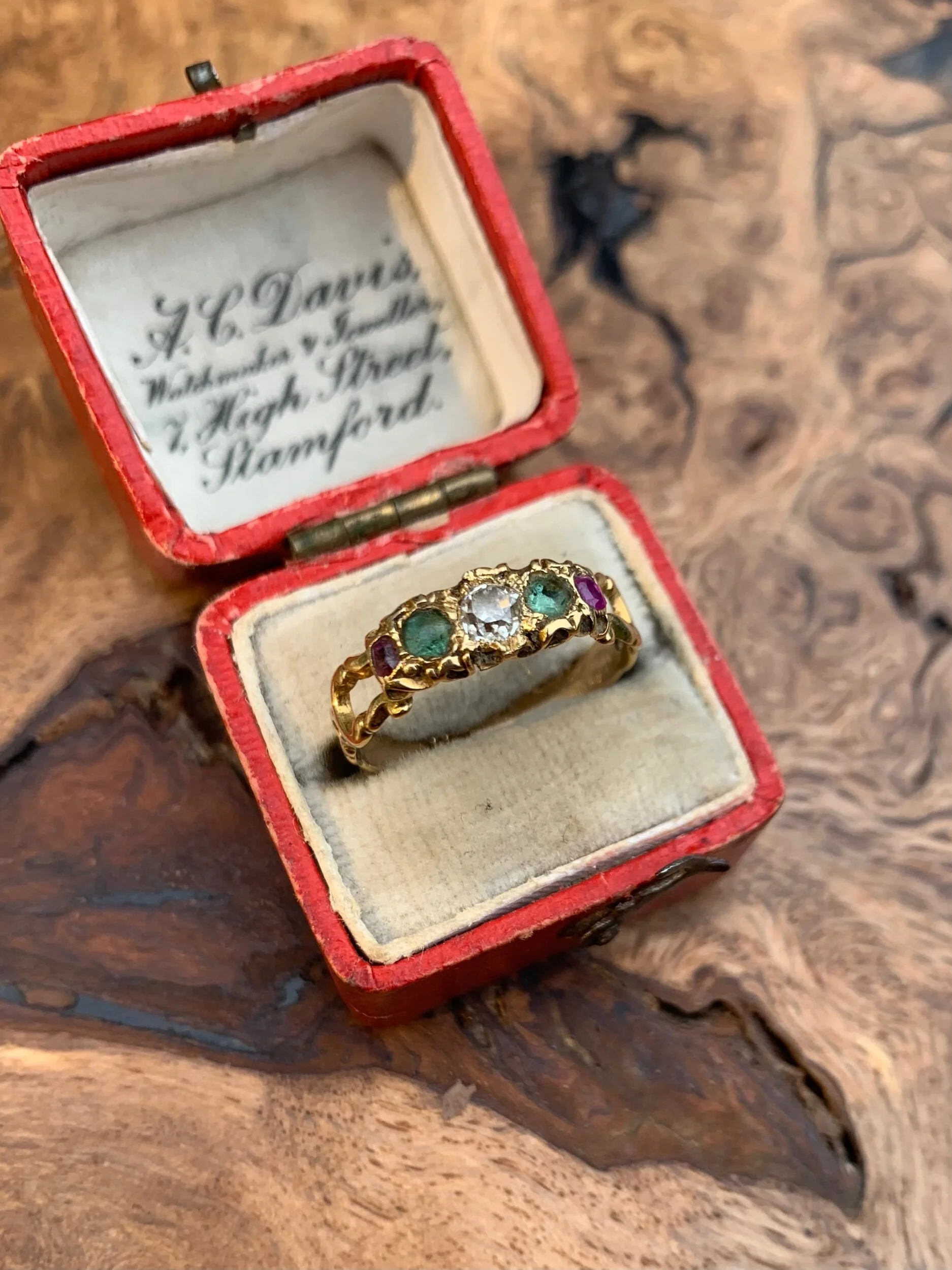 95B46B37-8183-40B4-B8B4-B435CD9CA377