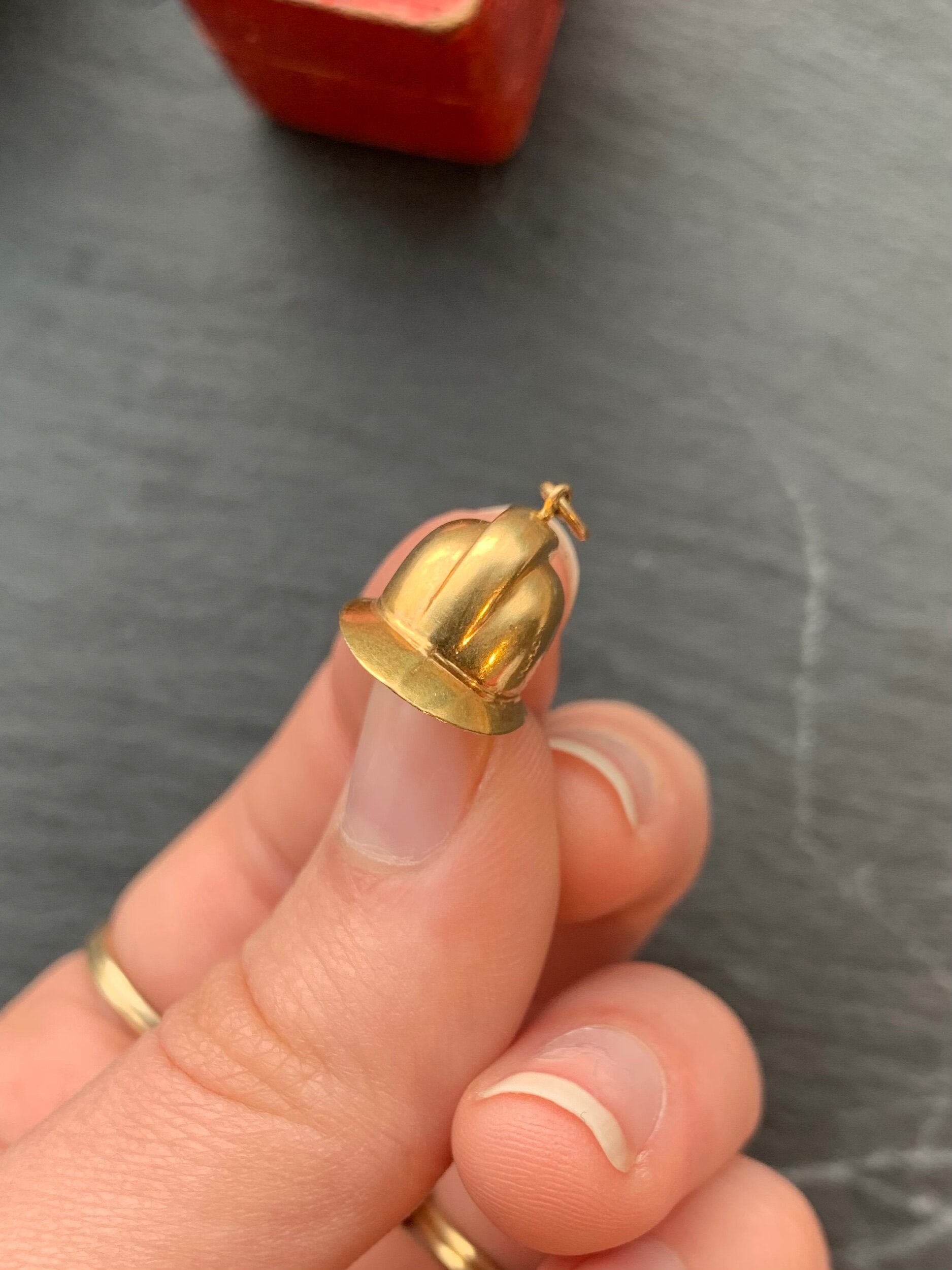 3FB2DF4E-BABC-4621-903C-2C3FF741EBAB