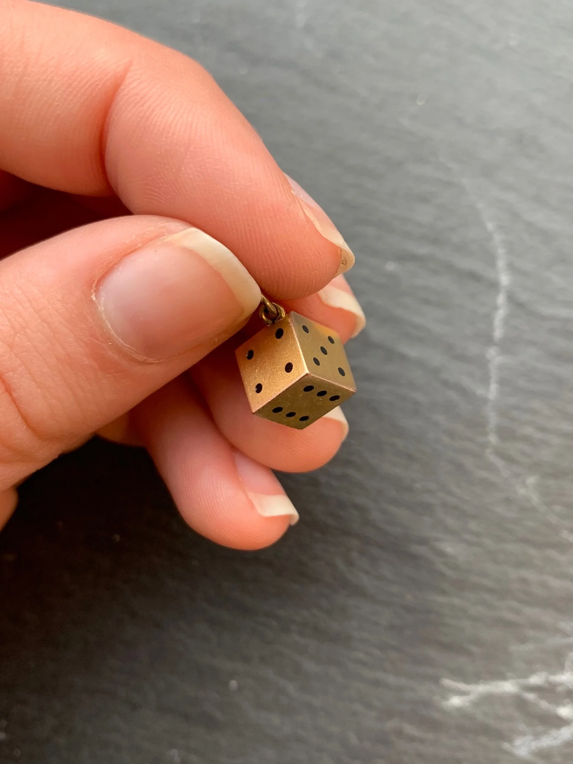 0E51673F-01B9-4ED4-B99C-E3DB20CD0F60