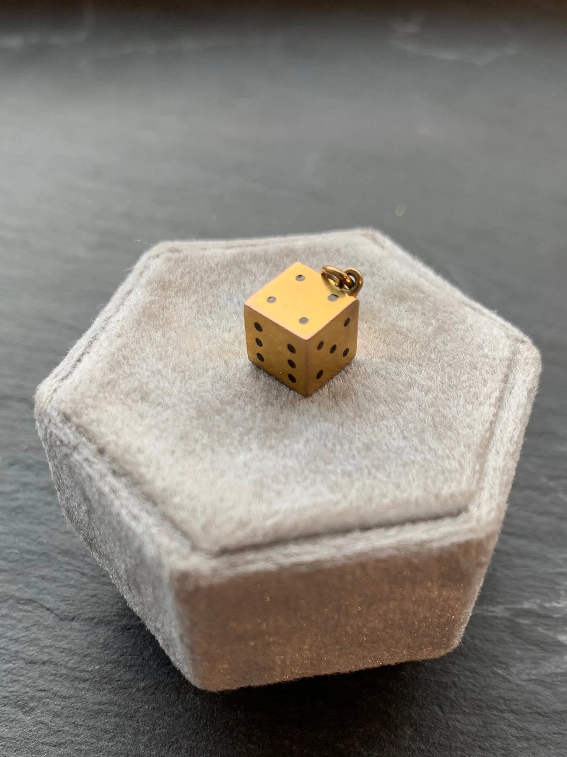 3E55C9EB-44C9-42BA-948C-364221291FDA