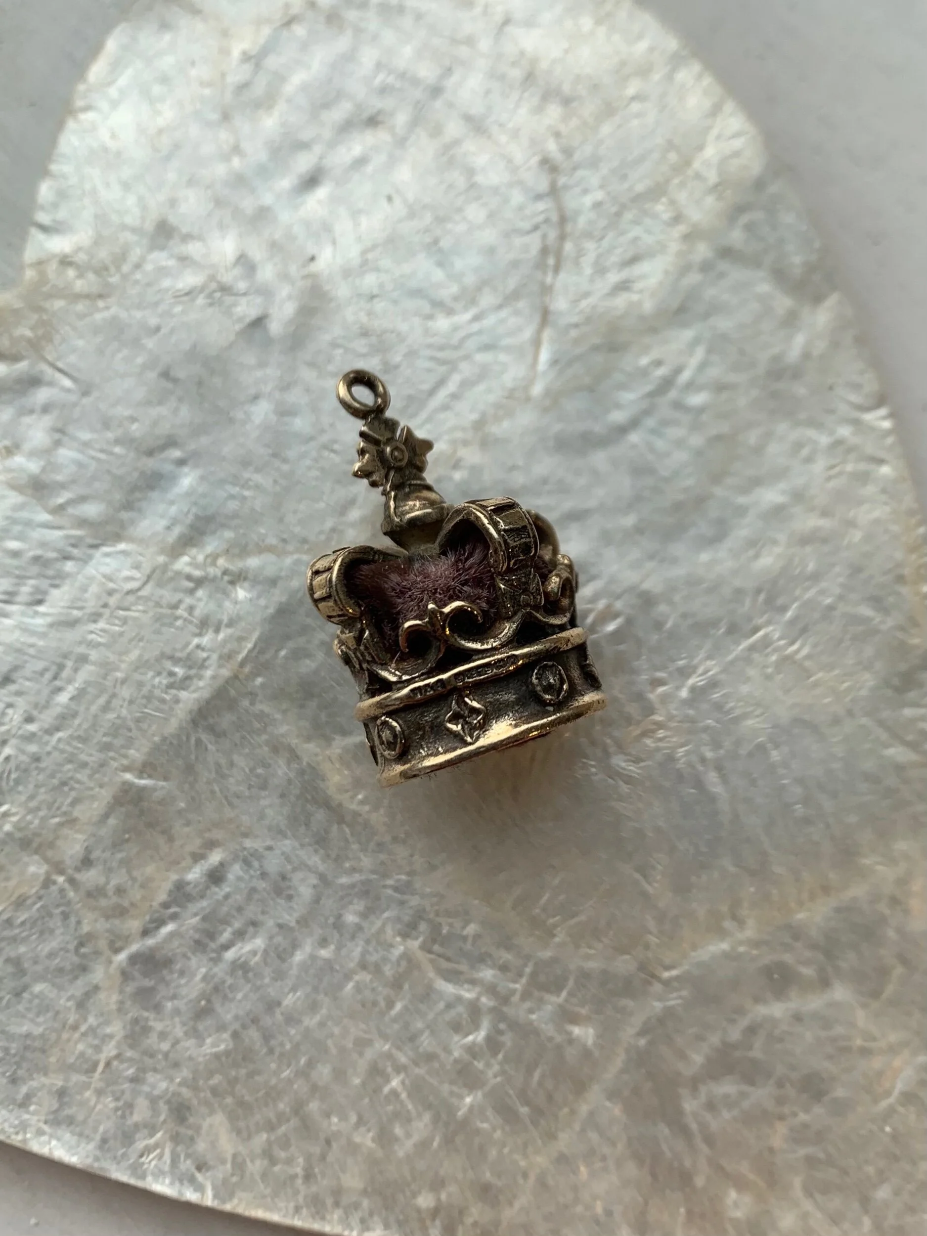 06FE7094-7732-44B1-A66A-55F4417B6923