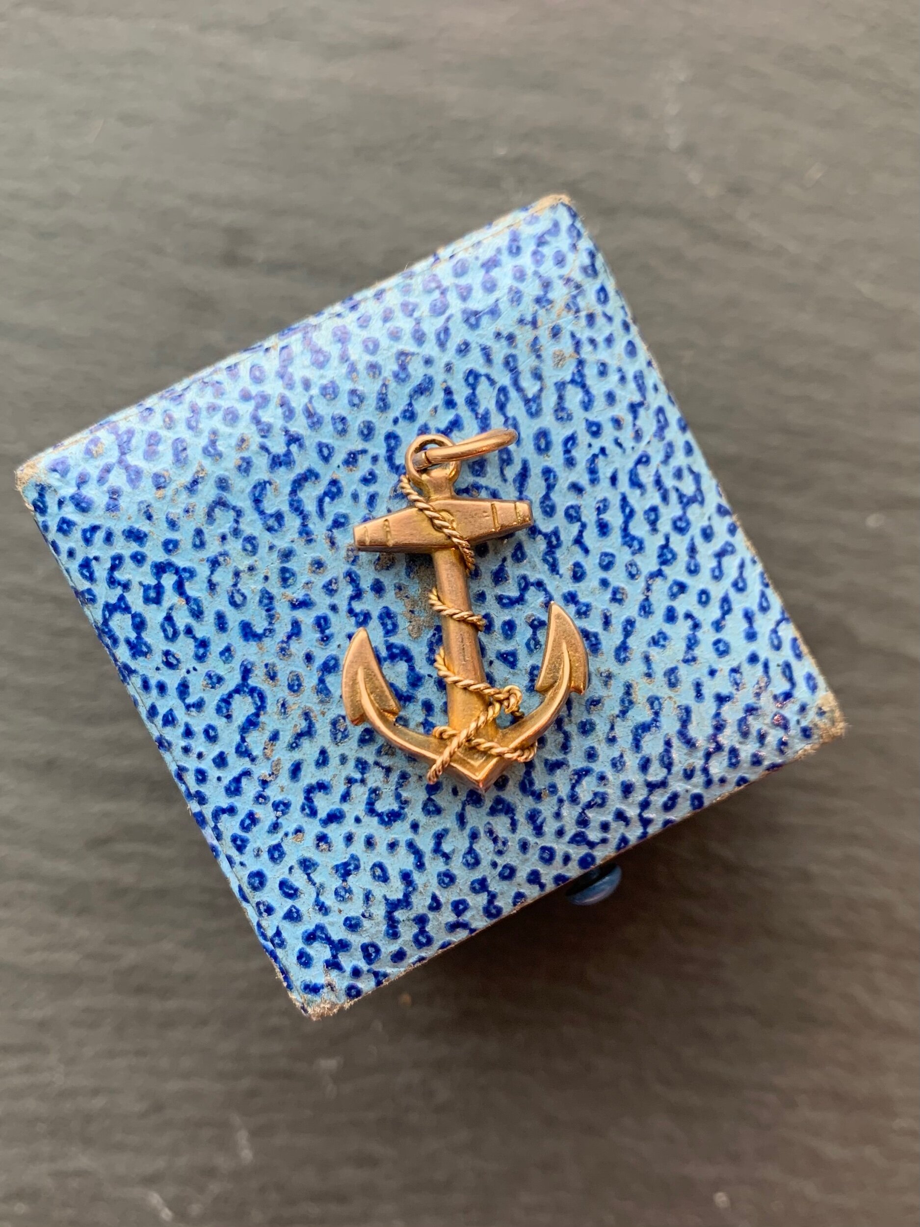 66CB1D4F-E5B6-45AE-82DD-77AFAE278E96