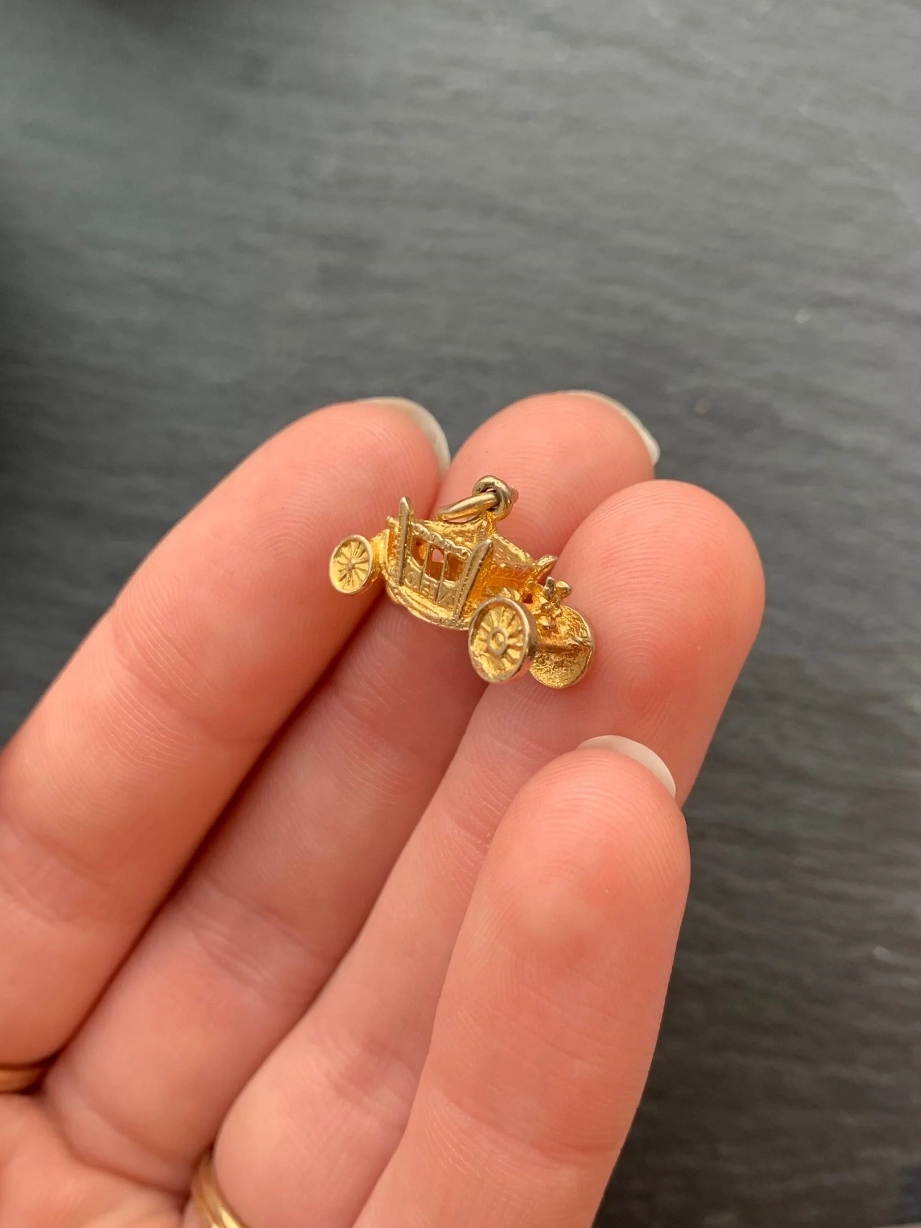 46D8FA6C-515F-4CB1-AF16-1F6D84AA516F